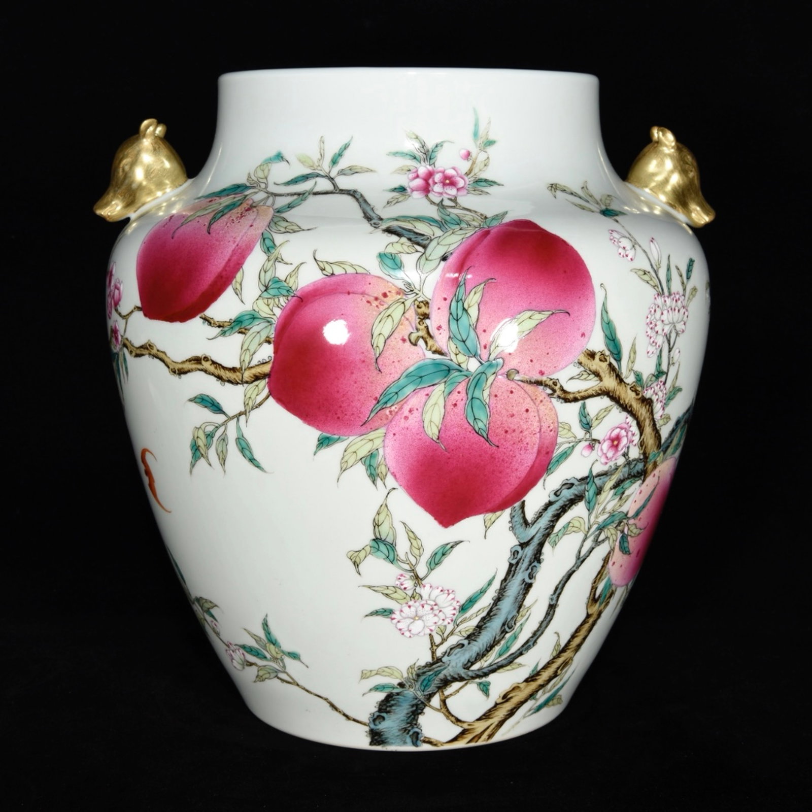A Rare Famille-Rose Bats and Peach Pattern Beast-Ears Jar: A Rare Famille-Rose Bats and Peach Pattern Beast-Ears Jar,Qing Dynasty,China,Qianlong Six-Character Mark,Size:12.6inx8.3in 粉彩蝙蝠桃子纹兽耳Ņ