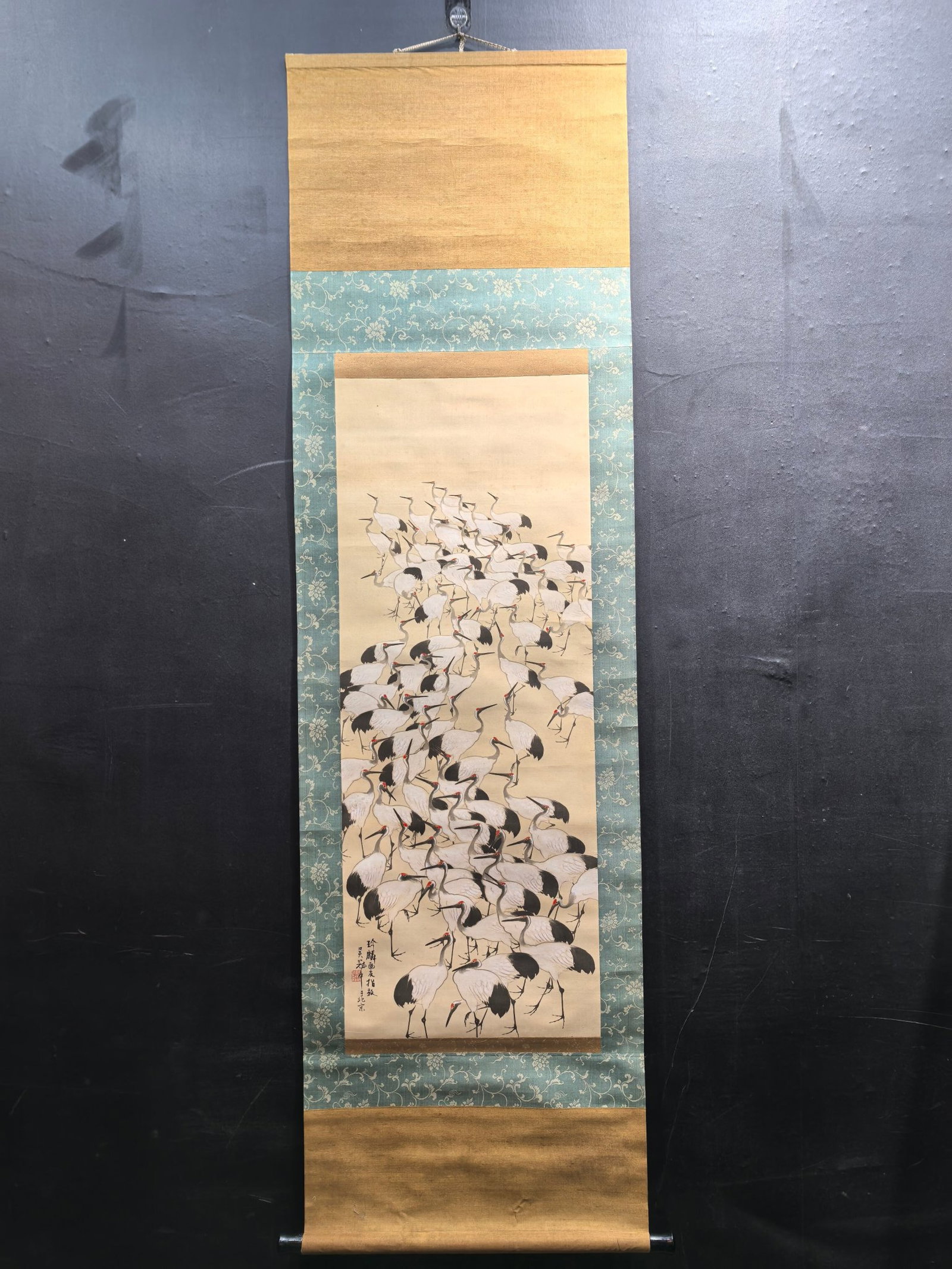 A Chinese Vertical Scroll Ink Painting of Crane on Silk: A Chinese Vertical Scroll Ink Painting of Crane on Silk,Wu Guanzhong,Size:16.5inx42.5in 一幅中国水墨绢本鹤画立轴,吴冠