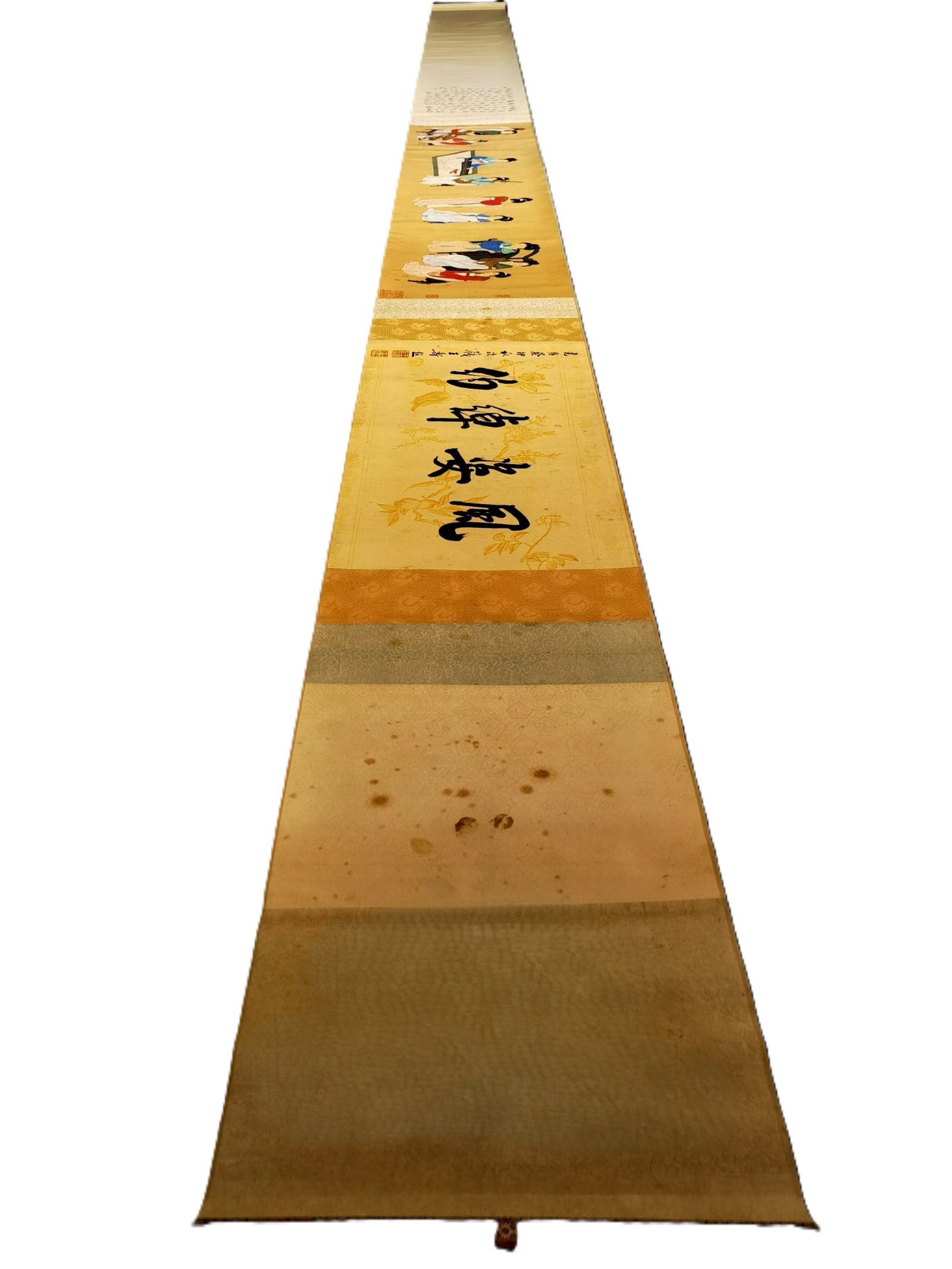 A Chinese Hand Scroll Ink Painting of Character and Story on Silk: A Chinese Hand Scroll Ink Painting of Character and Story on Silk,Jiao Bingzhen,Size:(overall length)208.7inx11.8in,(Without frame)110.2inx11.8in 一幅中国水墨ರ