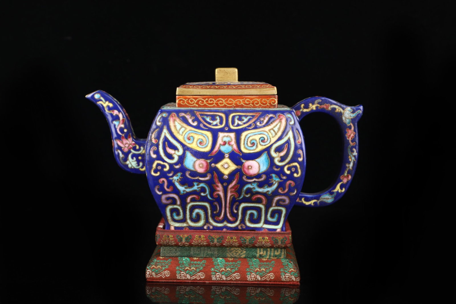 An Exquisite Purple Sands Enamel Beast-Face Pattern Pot: An Exquisite Purple Sands Enamel Beast-Face Pattern Pot,Qing Dynasty,China,Qianlong Four-Character Mark,Size:5.5inx9.1in 紫砂珐琅彩兽面纹壶,ߑ