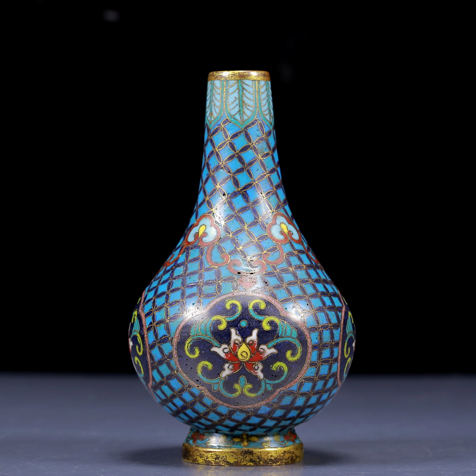 An Exquisite Cloisonne Lotus Pattern Vase - 3