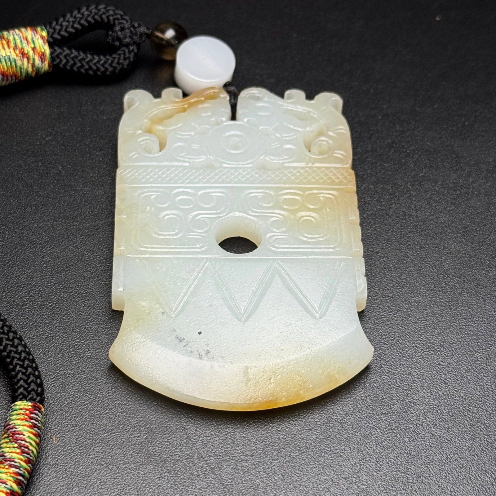 An Exquisite White Jade Dragon Pattern Pendant - 5