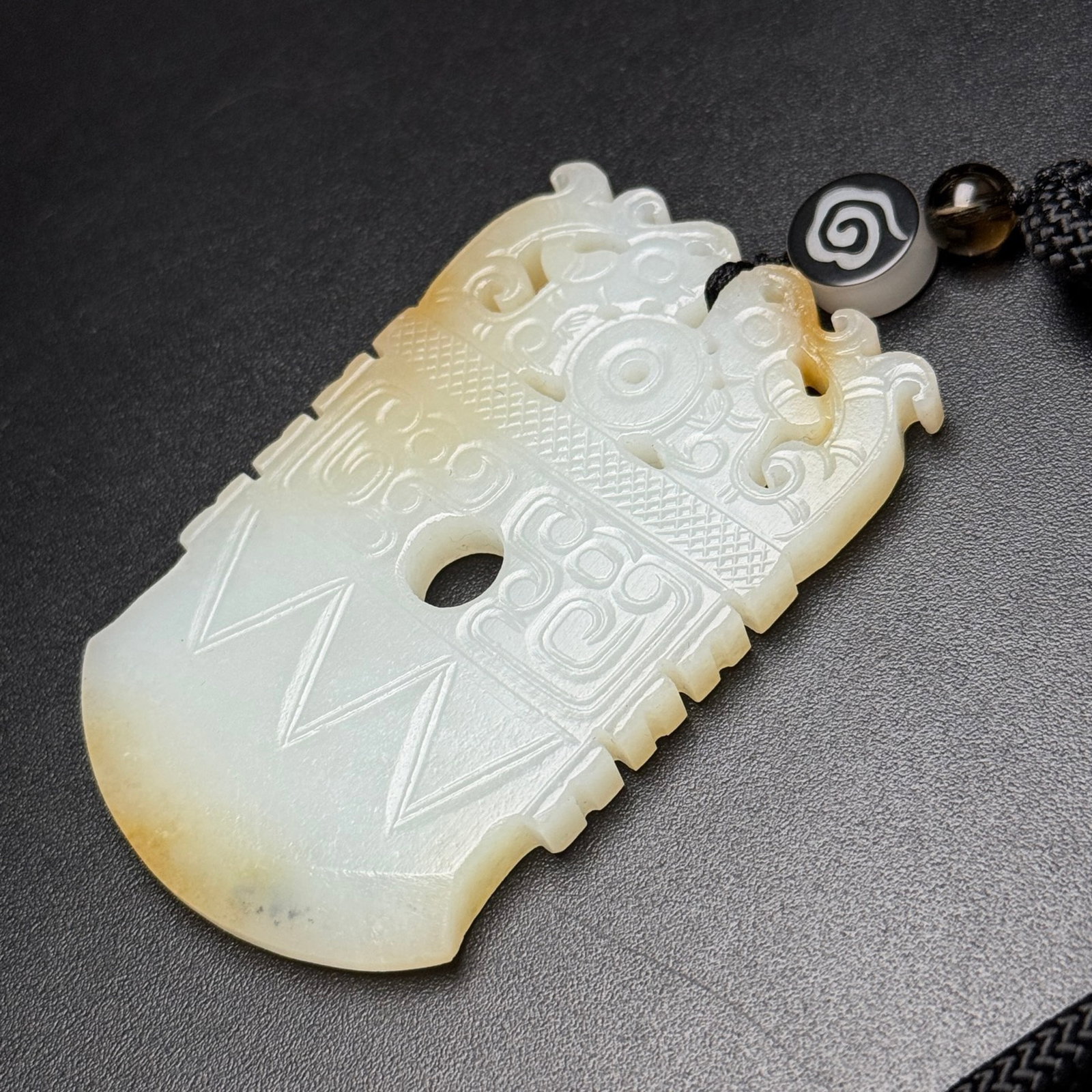 An Exquisite White Jade Dragon Pattern Pendant - 6