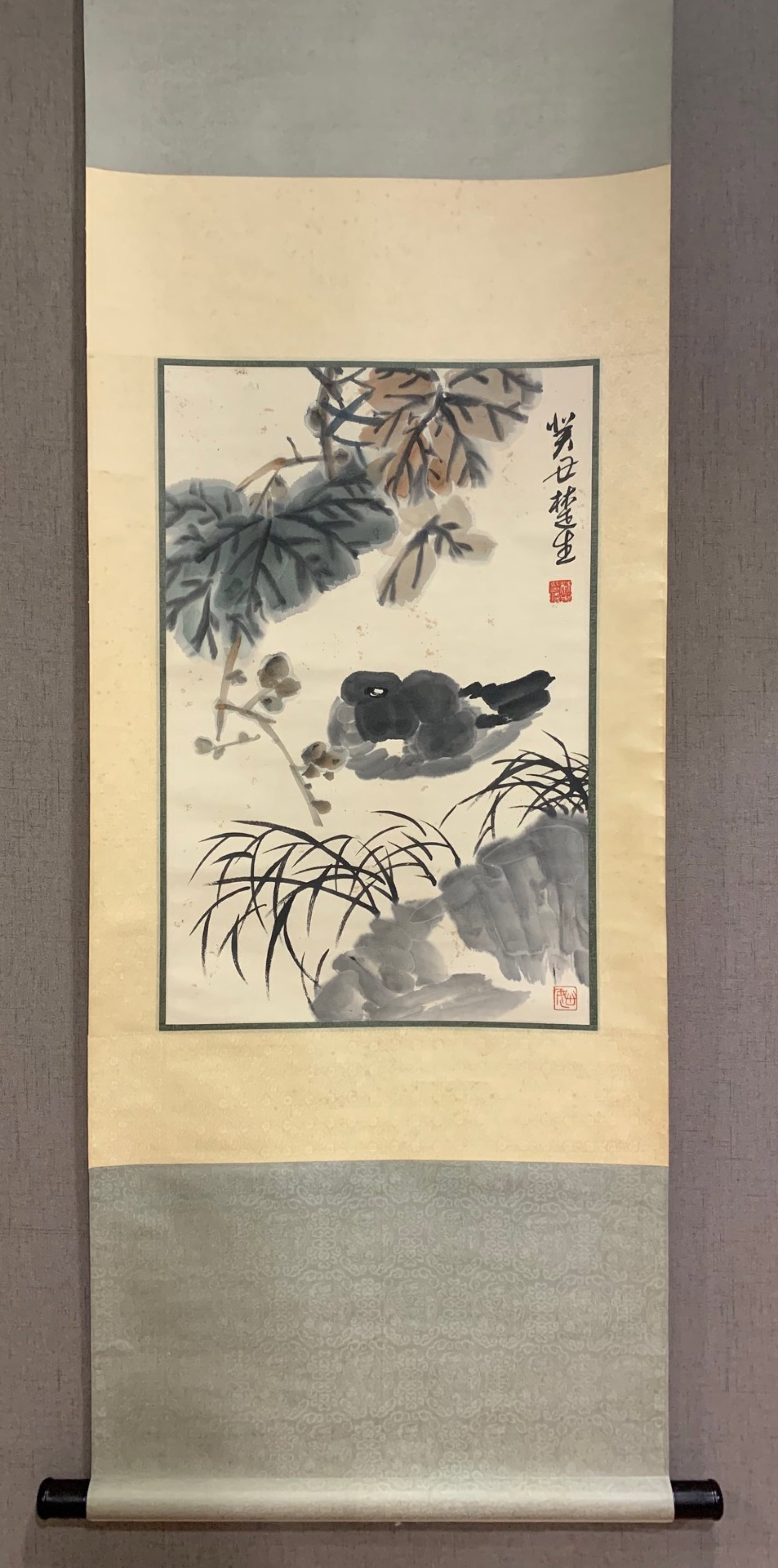 A Chinese Vertical Scroll Ink Painting of Flower and Bird on Paper: A Chinese Vertical Scroll Ink Painting of Flower and Bird on Paper,Lai Chusheng,Size:27.2inx17.3in 一幅中国水墨花鸟画立轴,来