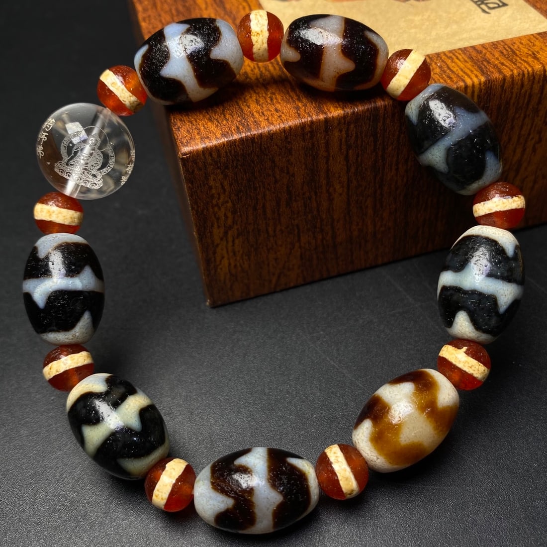 A Precious Crystal Bracelets