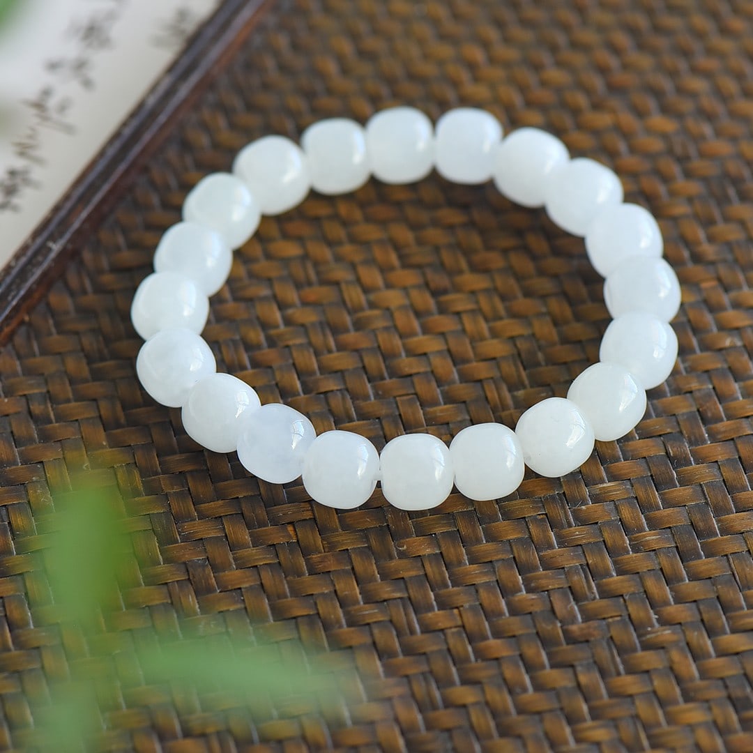 An Exquisite White Jade Bracelets - 2