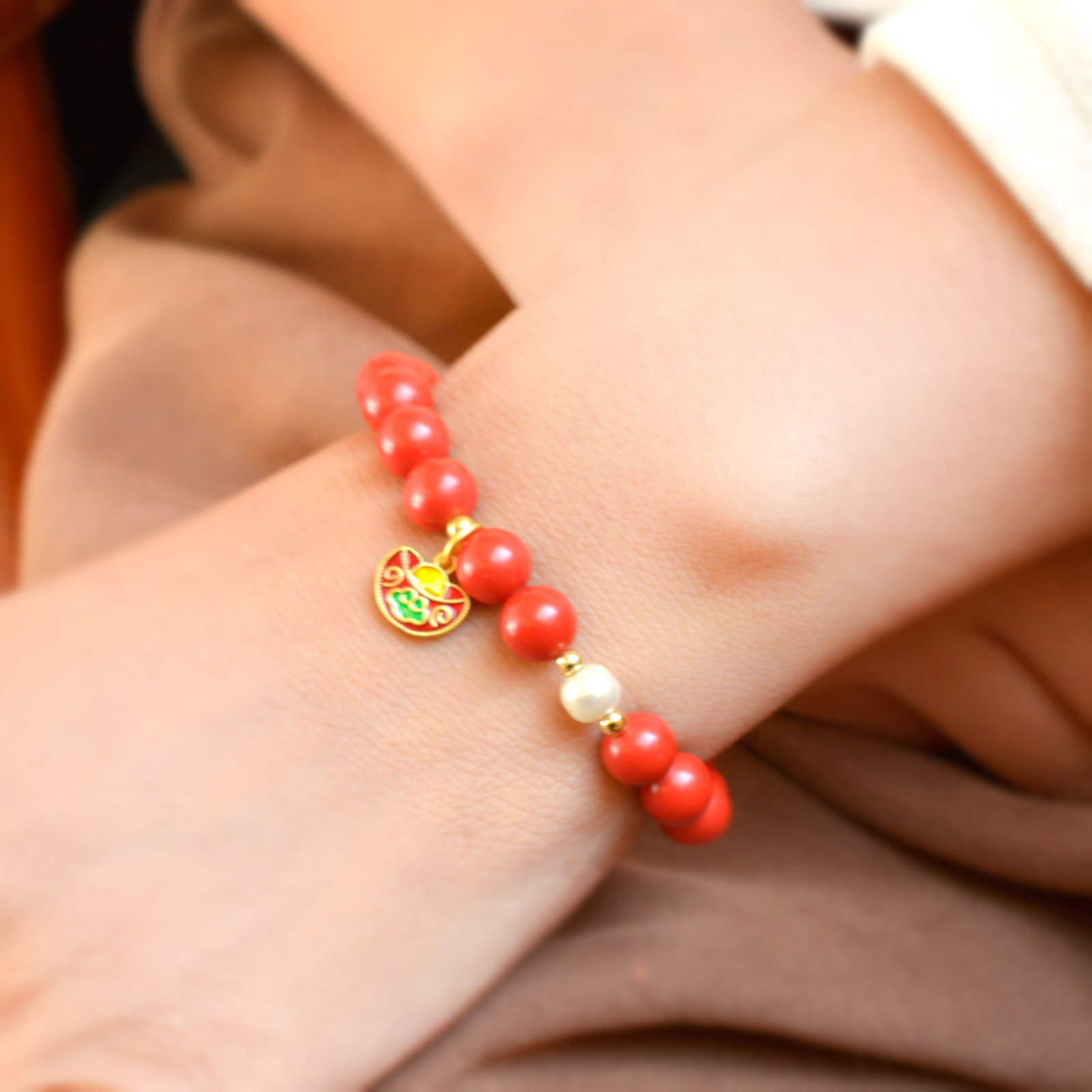 An Exquisite Cinnabar Bracelets: An Exquisite Cinnabar Bracelets,Size:8mmx8mm (寓意)吉祥招财喜庆、驱邪避凶 朱砂手串