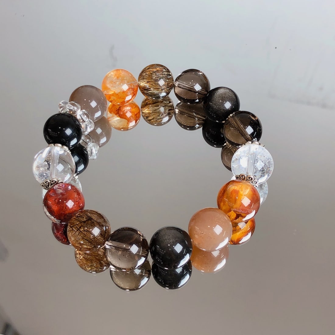 An Exquisite Crystal Bracelet - 2