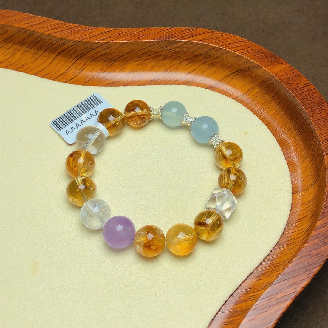 An Exquisite Crystal Bracelet: An Exquisite Crystal Bracelet,Size:11.2mm,Weight:30.5g 水晶手串