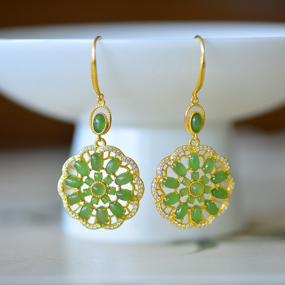 A Pair of Exquisite Sterling Silver-Gold Plated Inlaid Jasper Earrings,Inlaid Diamond: A Pair of Exquisite Sterling Silver-Gold Plated Inlaid Jasper Earrings,Inlaid Diamond,Size:3mmx5mm 一对纯银镀金镶碧玉耳环,嵌&