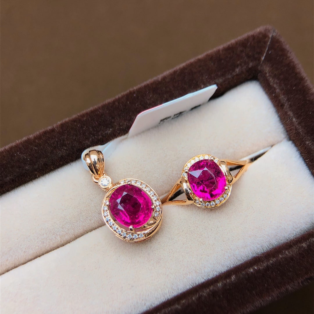 1.63Ctw Natural Tourmaline Ring&1.22Ctw Natural Tourmaline Necklace: 1.63Ctw Natural Tourmaline Ring&1.22Ctw Natural Tourmaline Necklace,Size:(Necklace)7.3mmx6.2mm,(Ring)6.6mmx5.6mm