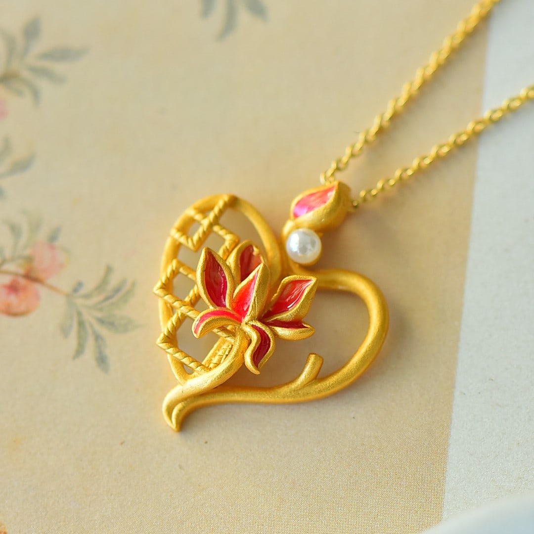 An Exquisite Sterling Silver-Gold Plated Inlaid White Jade Pendant: An Exquisite Sterling Silver-Gold Plated Inlaid White Jade Pendant 纯银镀金镶白玉吊坠
