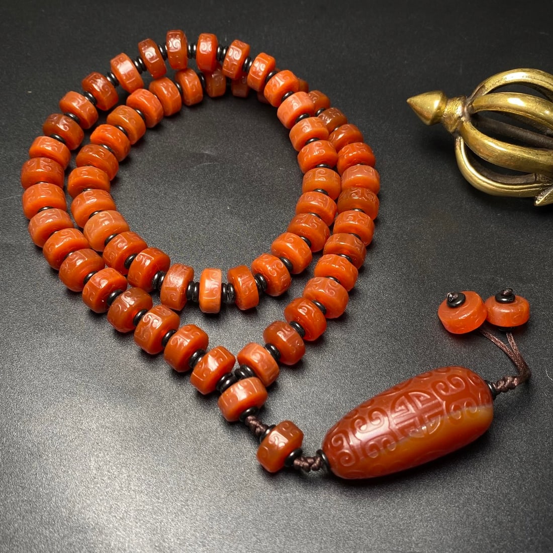 A Precious Agate Necklace - 5