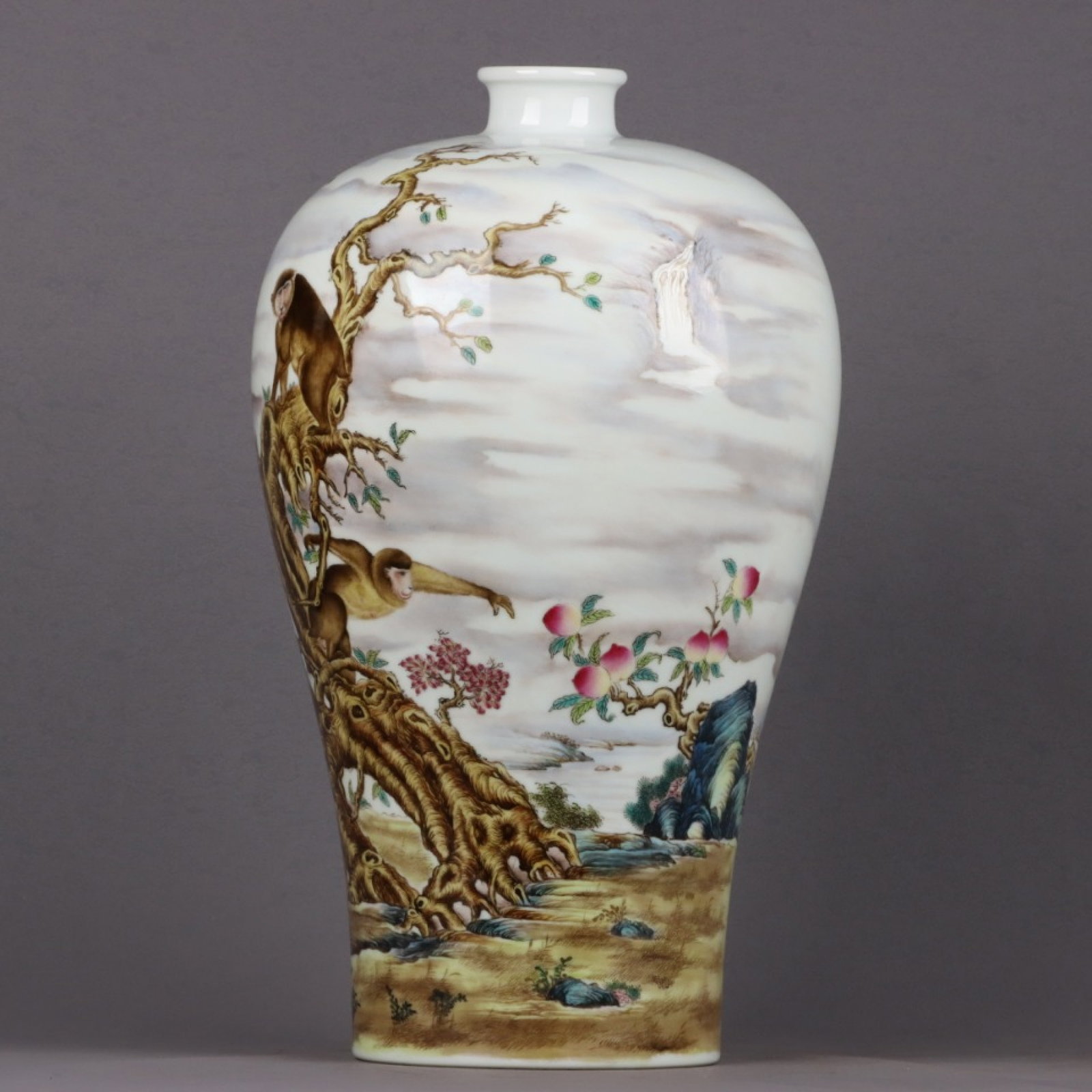 An Exquisite Enamel Monkey Pattern Vase,with Poem - 2