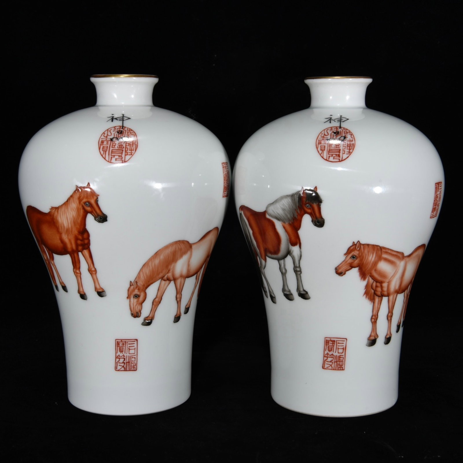A Pair of Exquisite Enamel Horse Pattern Vases,with Poem: A Pair of Exquisite Enamel Horse Pattern Vases,with Poem,Qing Dynasty,China,Qianlong Six-Character Mark,Size:8.3inx5.5in