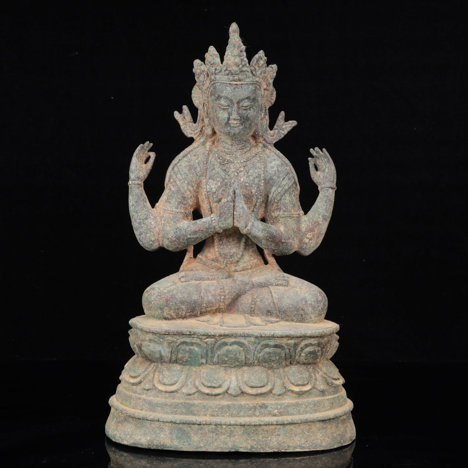 A Solemn Bronze Statue of Four-Armed Guanyin: A Solemn Bronze Statue of Four-Armed Guanyin,The Warring States period in China,Size:8.3inx5.9inx13.8in,Weight:4850g