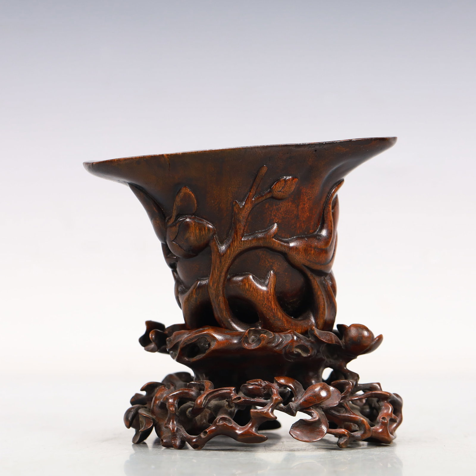 A Rare Eaglewood Flower Pattern Libation Cup - 5