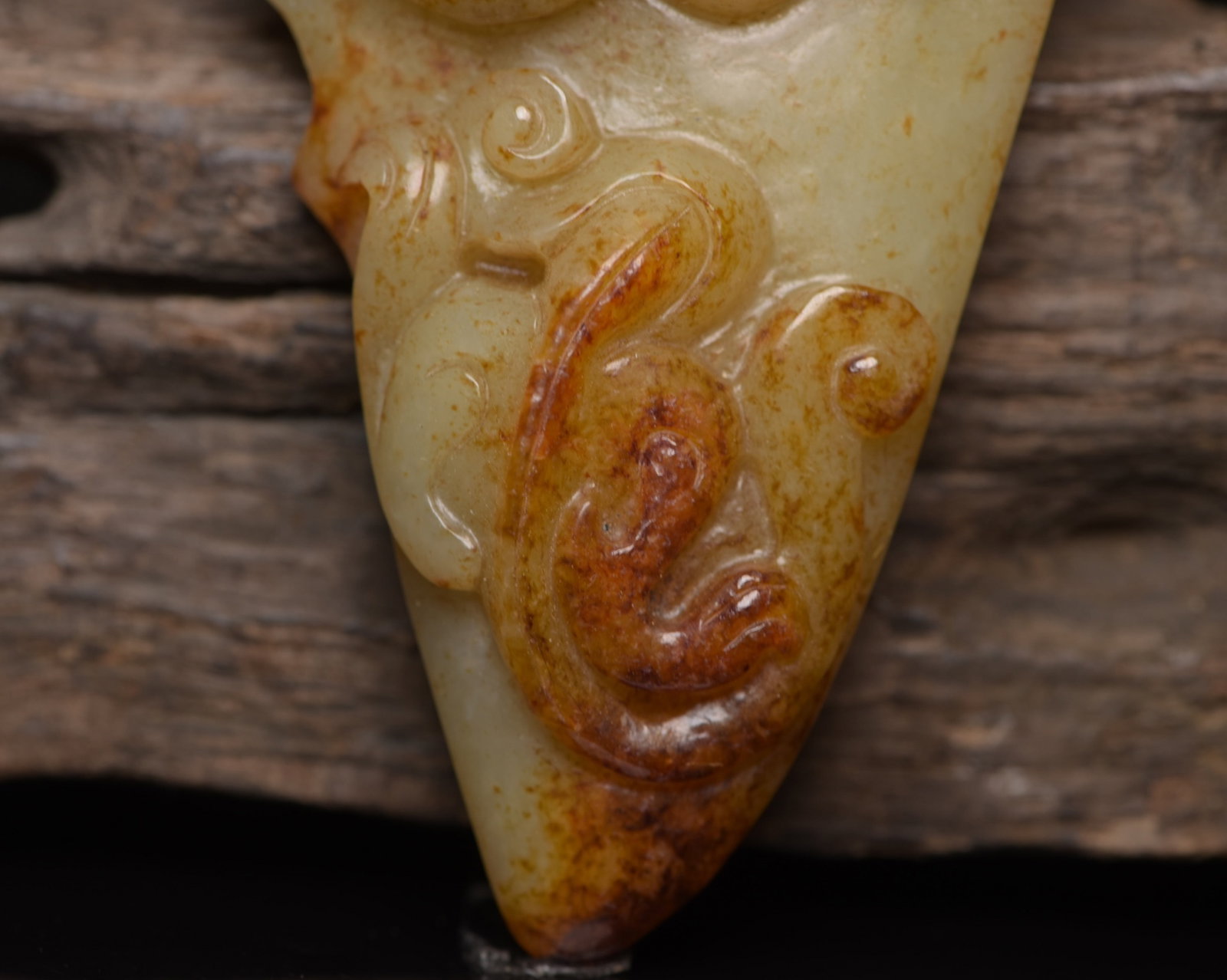 An Exquisite White Jade Dragon Pattern Sword - 7