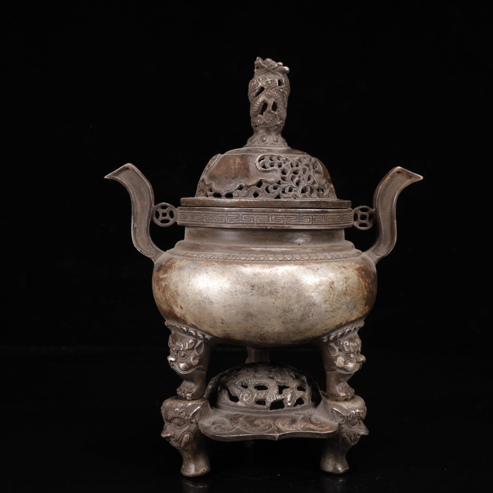 An Exquisite Silver-Plated Bronze Double-Ears and Beast Legs Censer: An Exquisite Silver-Plated Bronze Double-Ears and Beast Legs Censer,Qing Dynasty,China,Qianlong Four-Character Mark,Size:8.7inx6.3inx11in,Weight:2100g 铜镀银双耳兽&