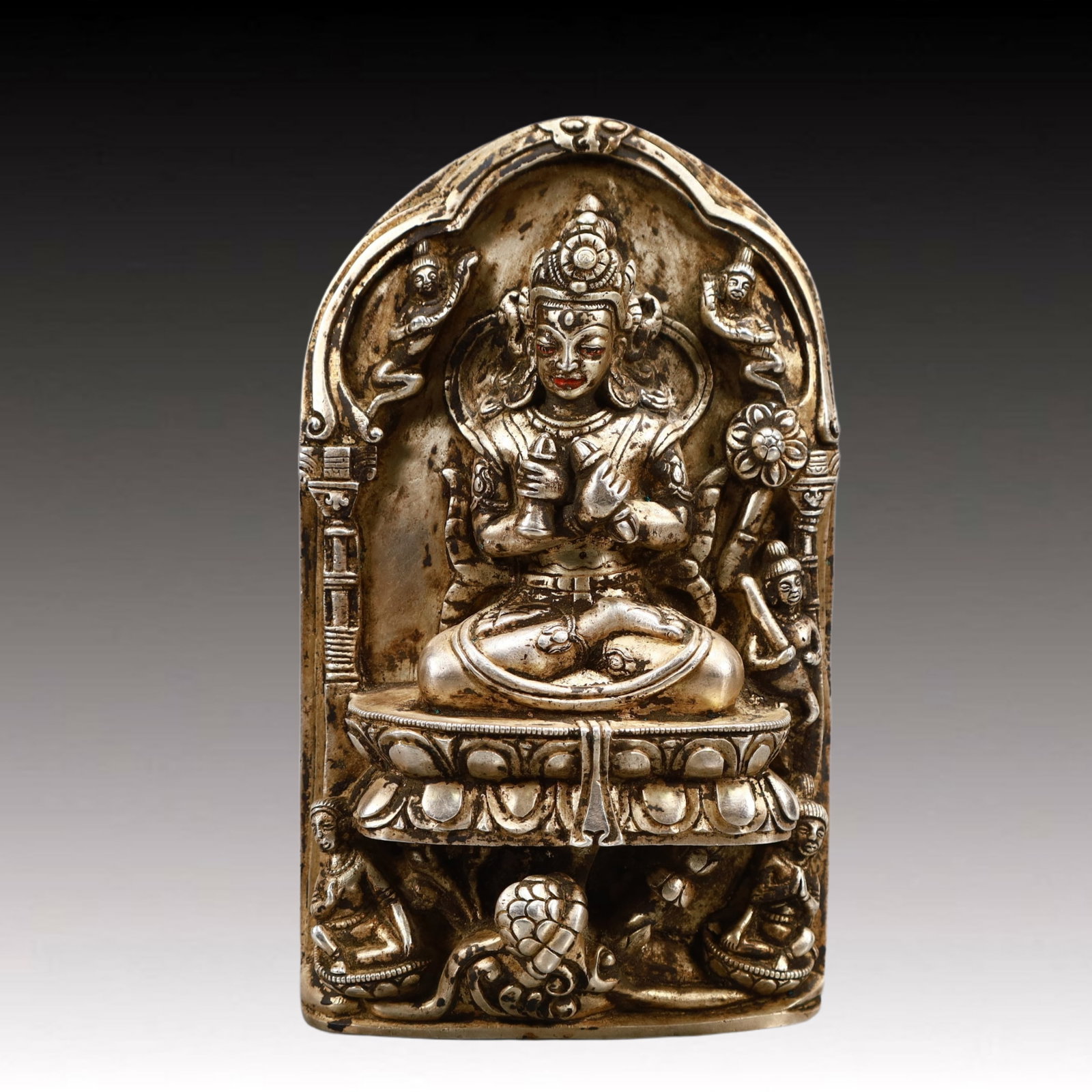 A Solemn Bronze Inlaid Silver Statue of Bodhisattva: A Solemn Bronze Inlaid Silver Statue of Bodhisattva,Qing Dynasty, China,Size:3.5inx0.8inx5.9in,Weight:950g
