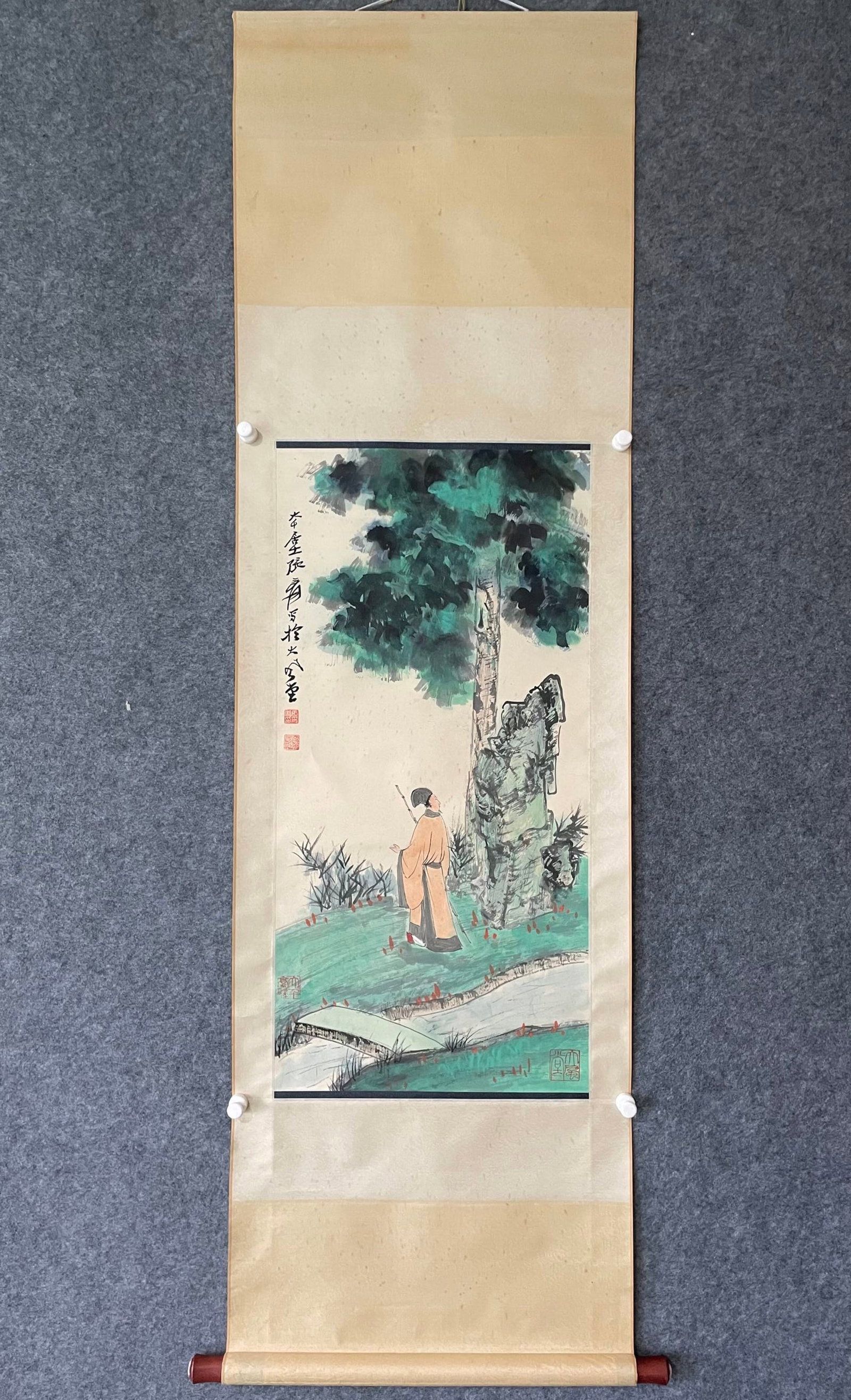 A Chinese Vertical Scroll Ink Painting of Landscape and Figure on Paper: A Chinese Vertical Scroll Ink Painting of Landscape and Figure on Paper,Zhang Daqian,Size:16.9inx34.8in 一幅中国水墨山水人物画立