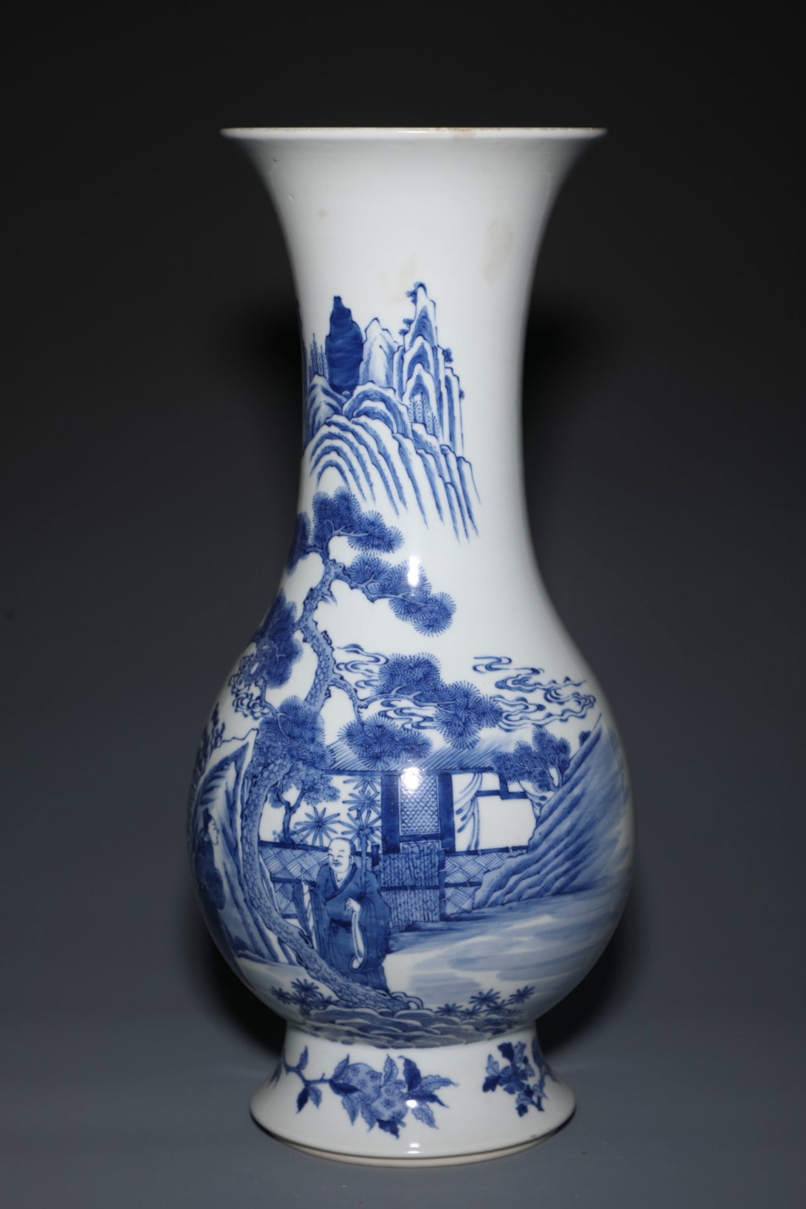 A Huge Blue and White Landscape and Figure Pattern Vase: A Huge Blue and White Landscape and Figure Pattern Vase,Qing Dynasty,China,Size:19.1inx8.3in 青花山水人物纹瓶,中国清代