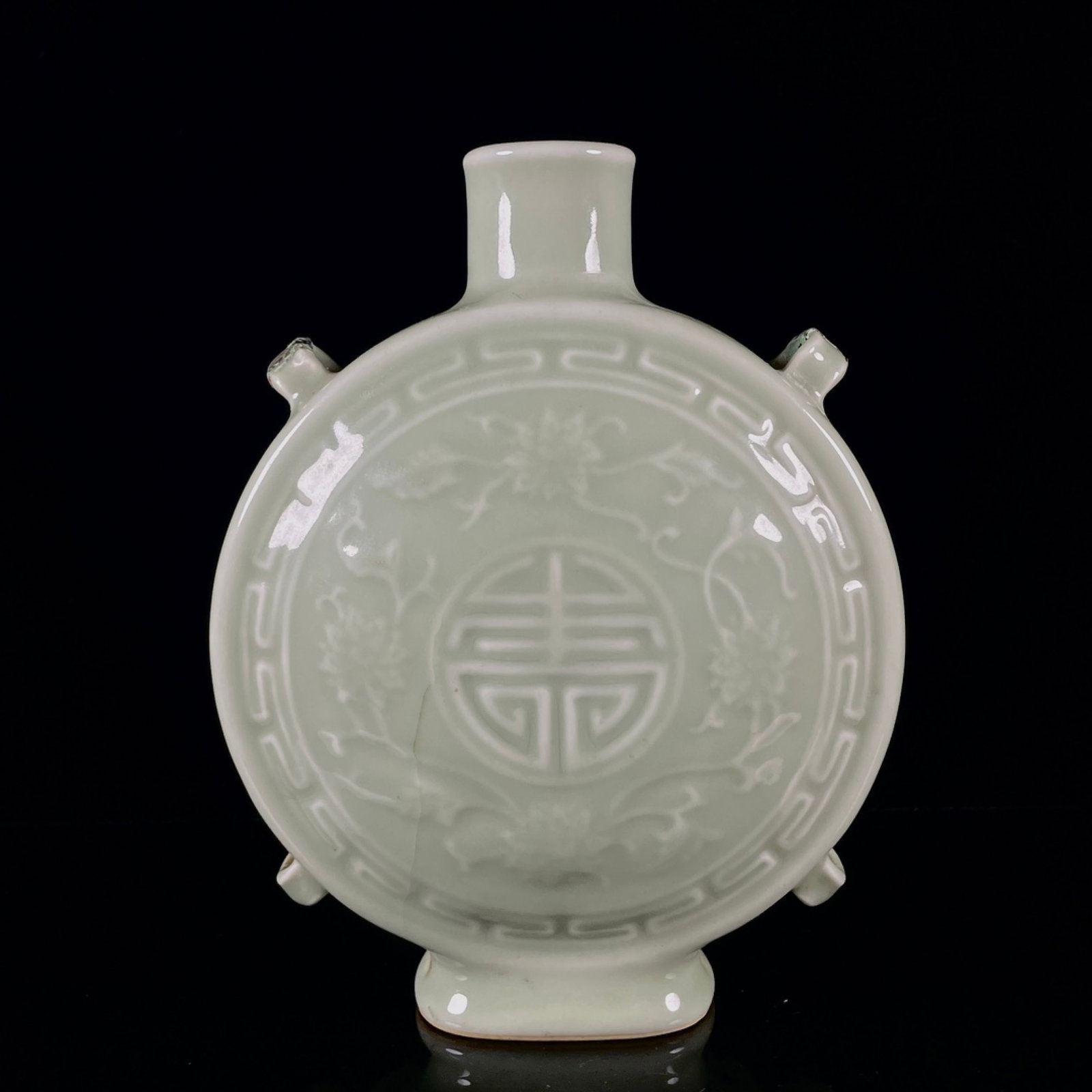 An Exquisite Celadon Glazed Lotus Pattern Vase - 2
