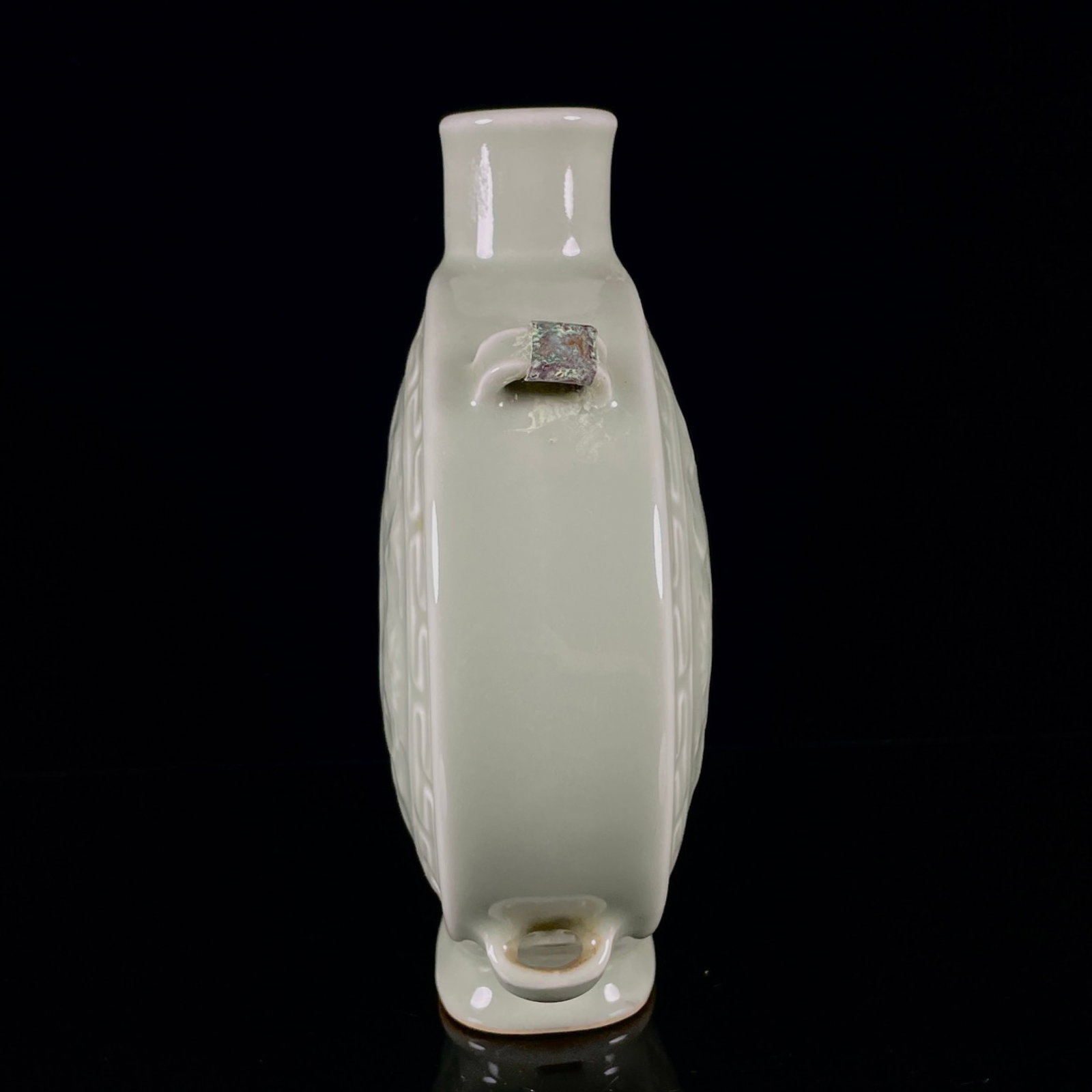 An Exquisite Celadon Glazed Lotus Pattern Vase - 3