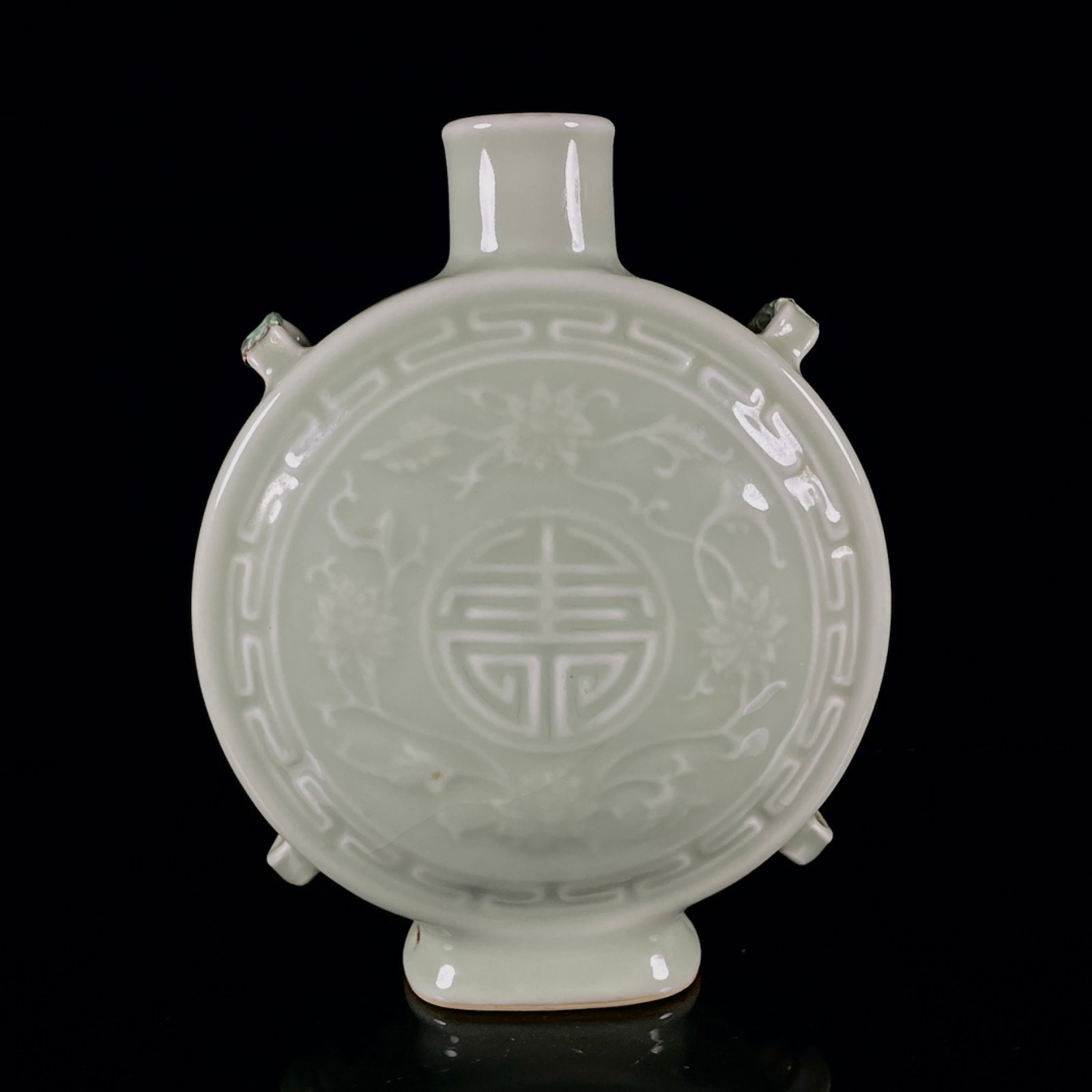 An Exquisite Celadon Glazed Lotus Pattern Vase - 4