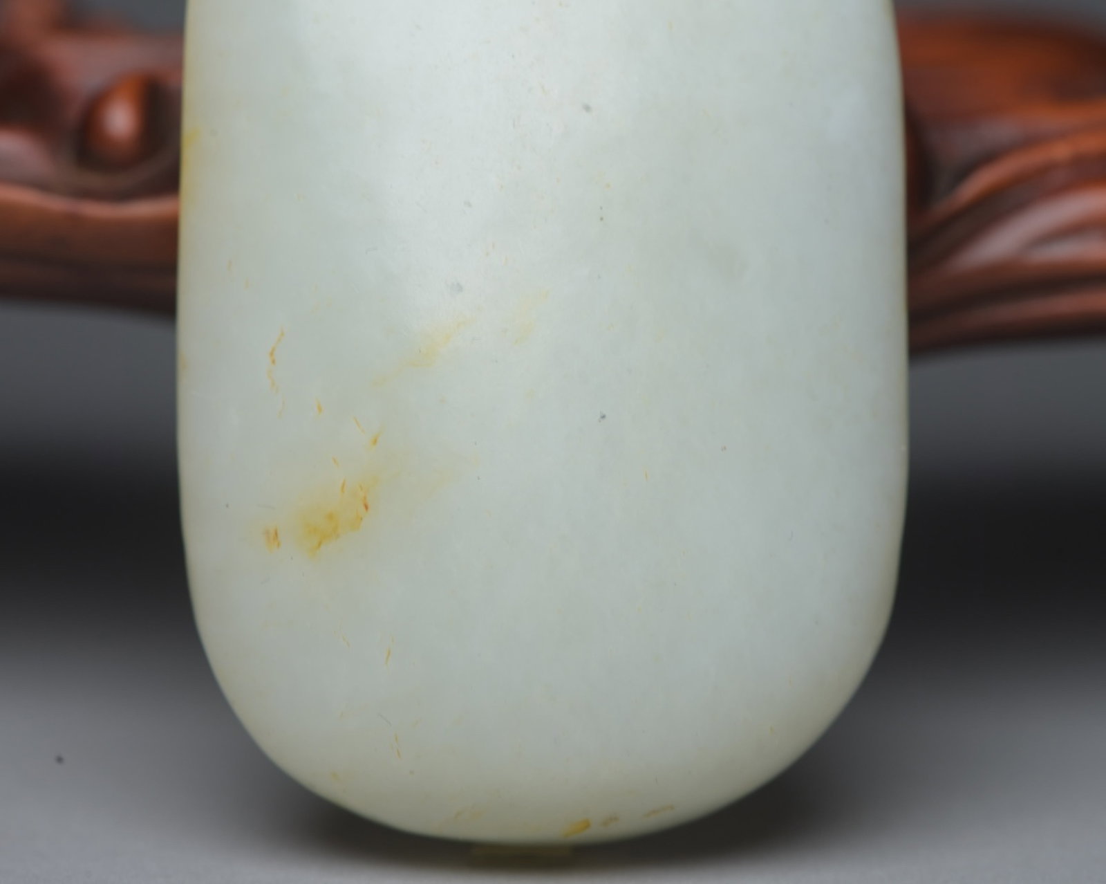 An Exquisite White Jade Turtle Shell Ornament - 9