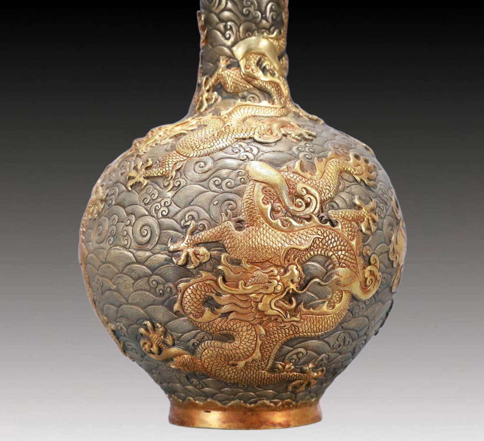 A Rare Gilt Silver Dragon Pattern Vase - 4