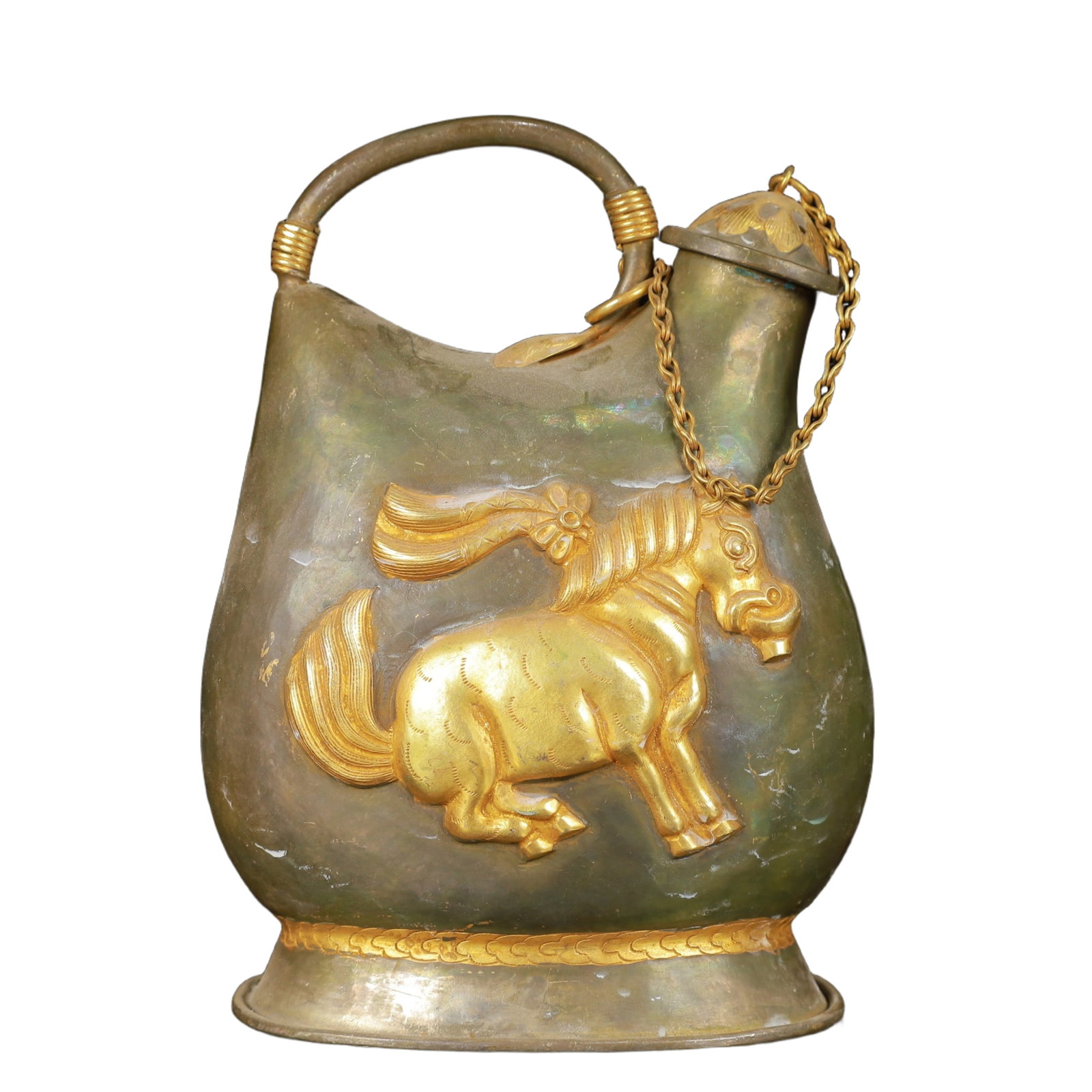 An Exquisite Gilt Silver Horse Pattern Ewer: An Exquisite Gilt Silver Horse Pattern Ewer,Qing Dynasty,China,with Mark,Size:4.7inx3.5inx6.3in,Weight:850g 银鎏金马纹提壶,中国清代,&#