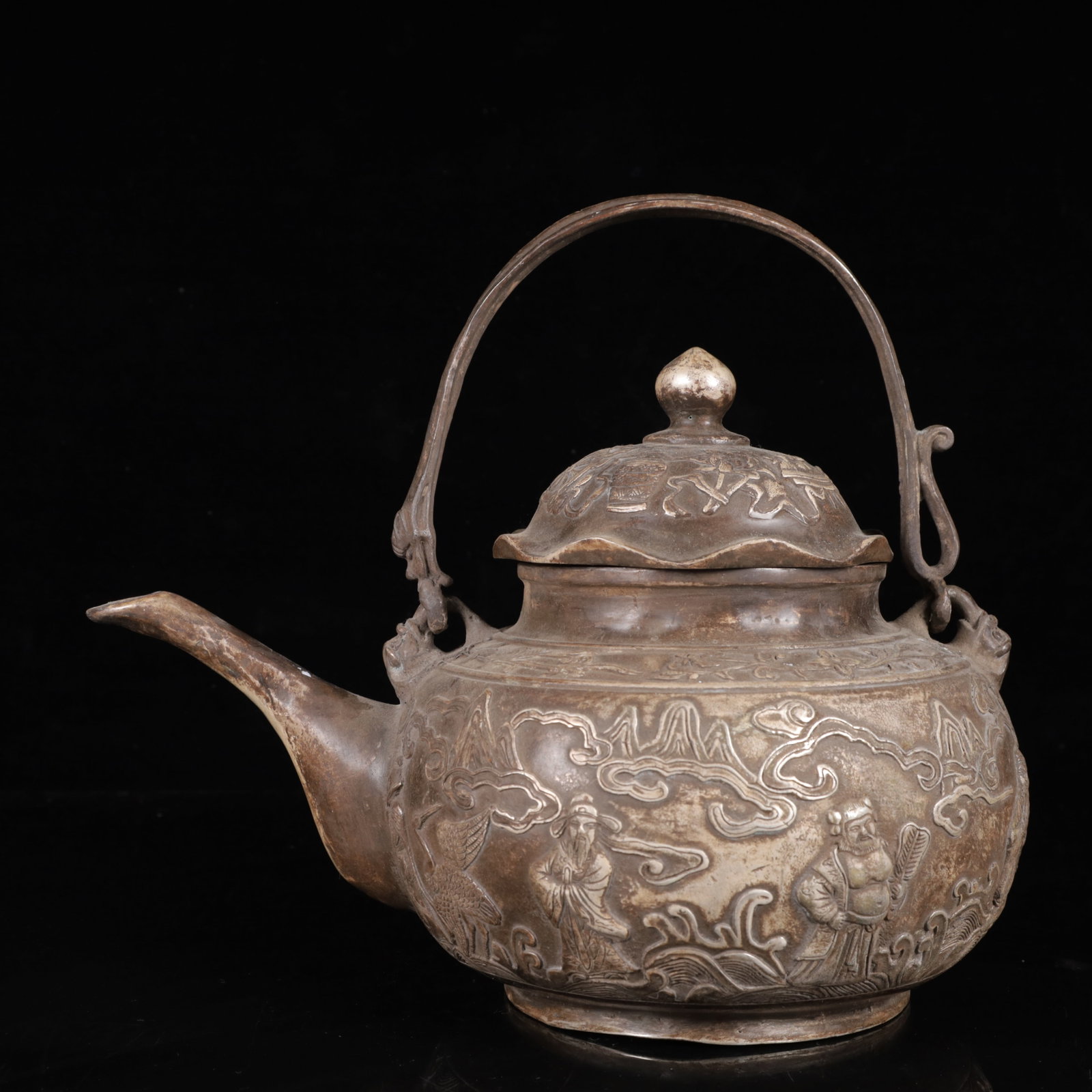 An Exquisite Silver-Plated Bronze Figure Pattern Ewer: An Exquisite Silver-Plated Bronze Figure Pattern Ewer,Ming Dynasty,China,Xuande Six-Character Mark,Size:11.8inx7.5inx10.6in,Weight:3750g 铜镀银人物纹提壶