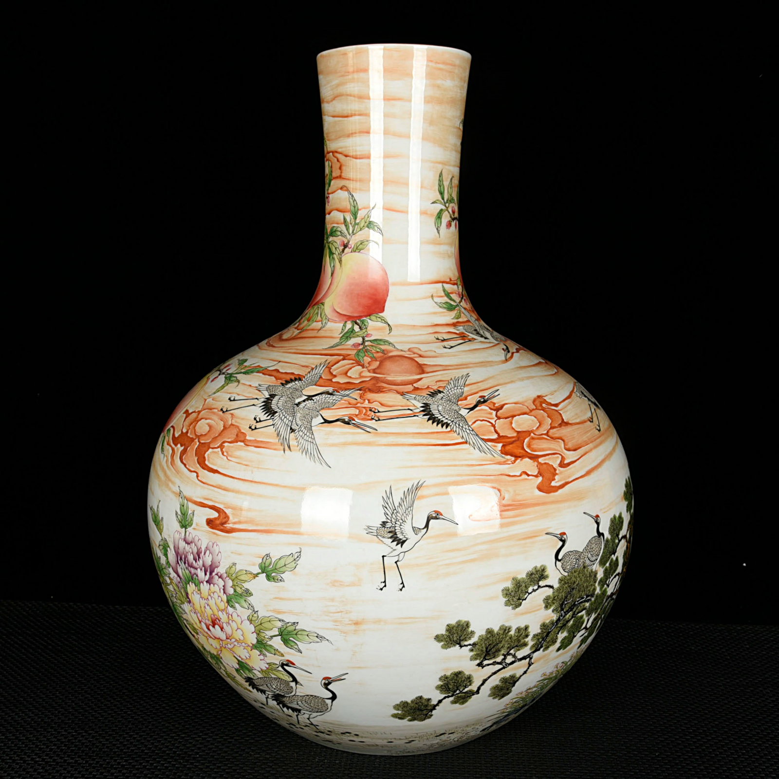 A Huge Enamel Pine and Crane Pattern Vase - 7