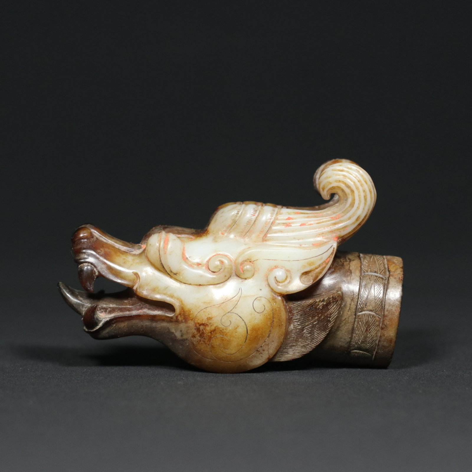 An Exquisite White Jade Dragon Head Ornament: An Exquisite White Jade Dragon Head Ornament,Han Dynasty,China,Size:3.5inx1.5inx2.3in,Weight:200.5g 白玉龙头摆件,中国汉代