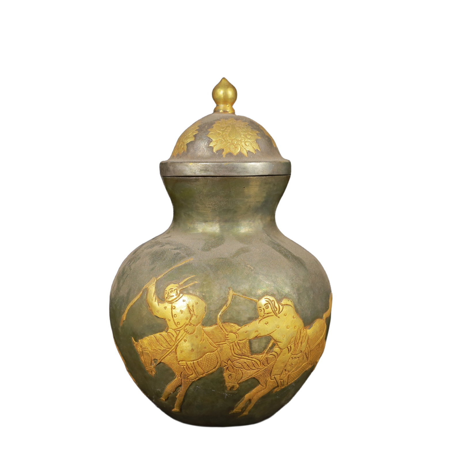 An Exquisite Gilt Silver Figure Pattern Gourd Vase: An Exquisite Gilt Silver Figure Pattern Gourd Vase,Tang Dynasty,China,Zhenguan Four-Character Mark,Size:3.9inx6.3in,Weight:400g 银鎏金人物纹葫芦瓶