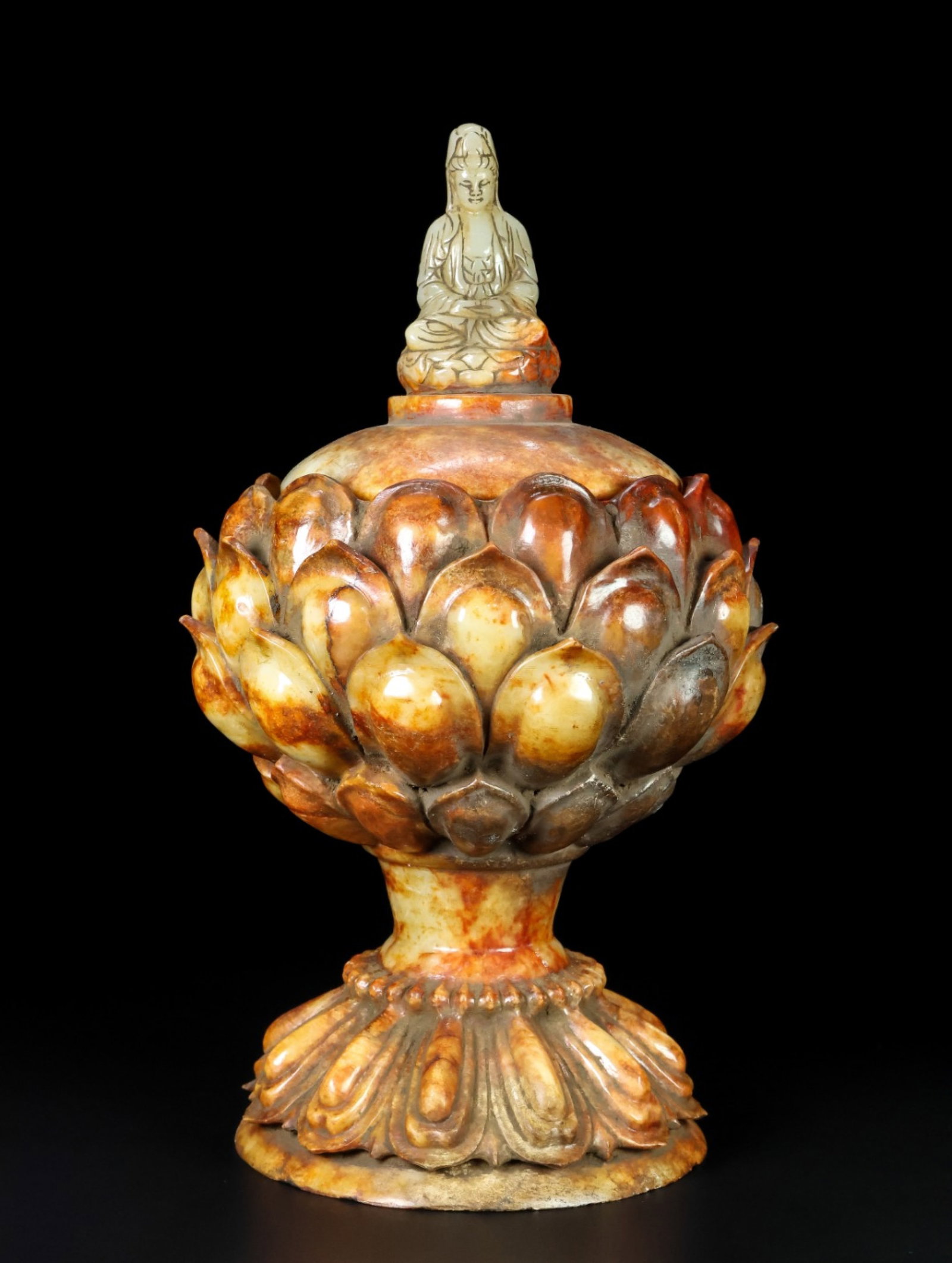 An Exquisite Archaic Jade Lotus and Statue of Avalokitesvara Censer: An Exquisite Archaic Jade Lotus and Statue of Avalokitesvara Censer,Ancient Time,China,Size:10.3inx5.6in,Weight:2.815kg