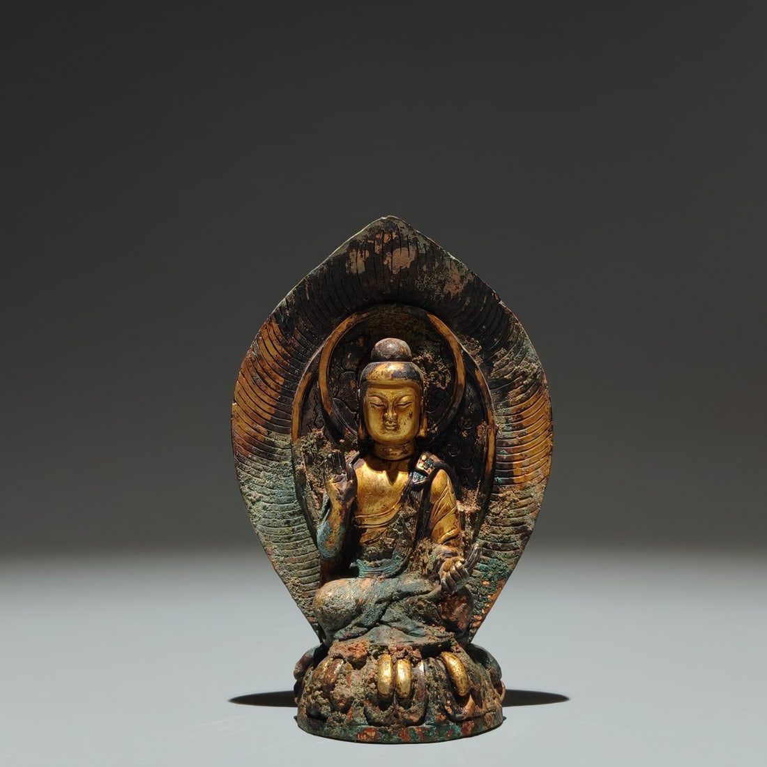 A Solemn Gilt Bronze Statue of Bodhisattva: A Solemn Gilt Bronze Statue of Bodhisattva,Song Dynasty,China,Size:4.9inx3.1inx1.8in 铜鎏金菩萨像,中国宋代