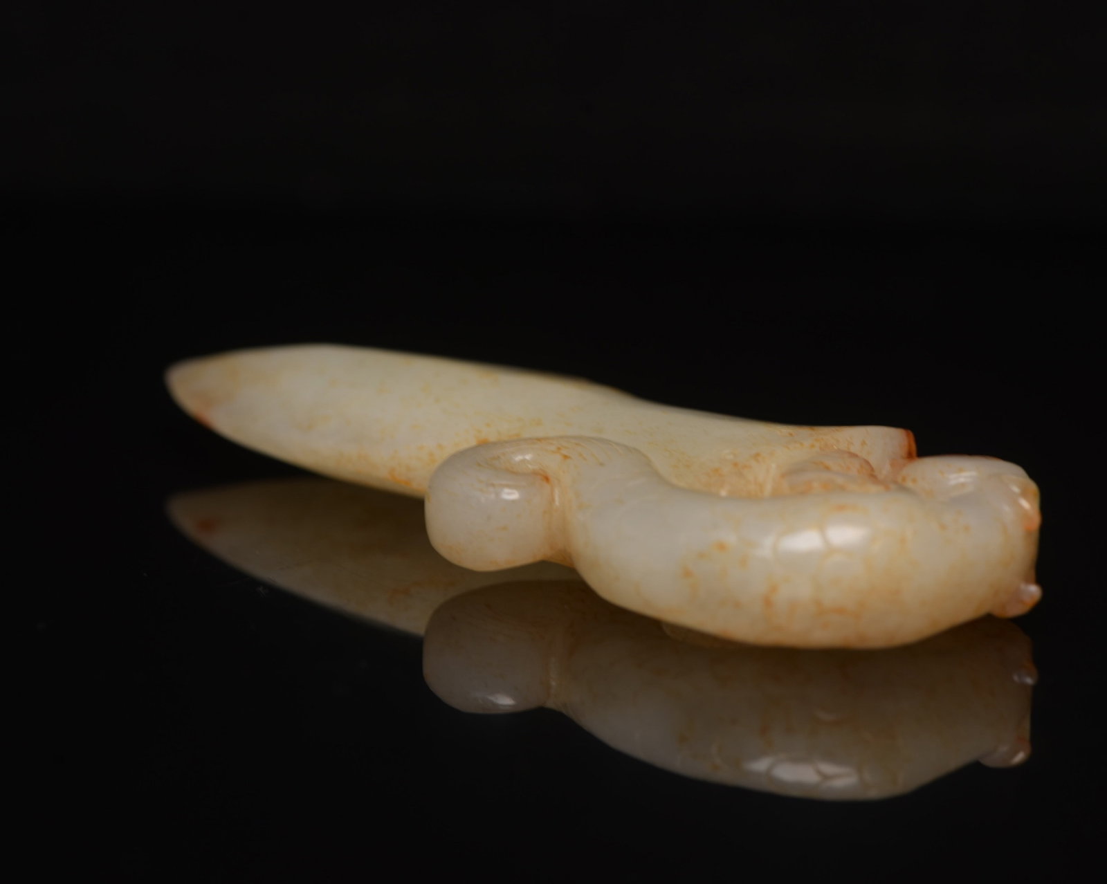 An Exquisite White Jade Dragon Pattern Sword - 3