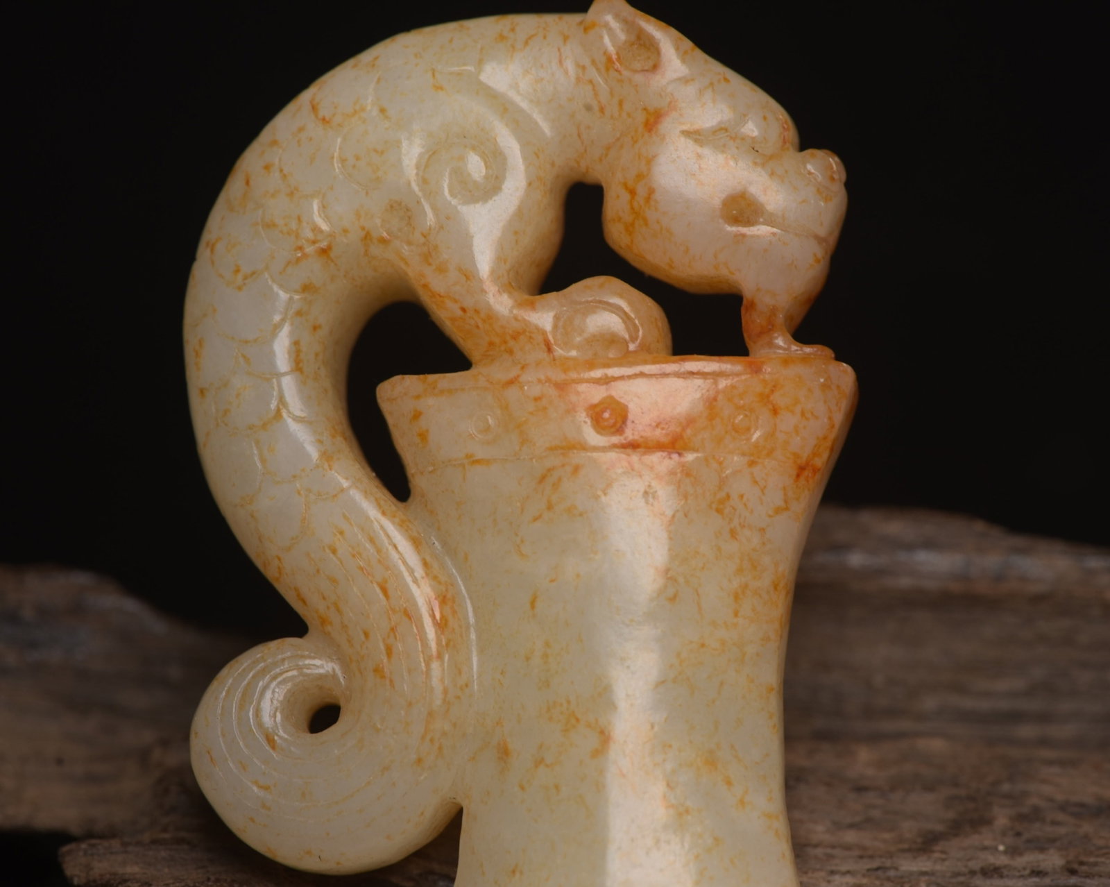 An Exquisite White Jade Dragon Pattern Sword - 8