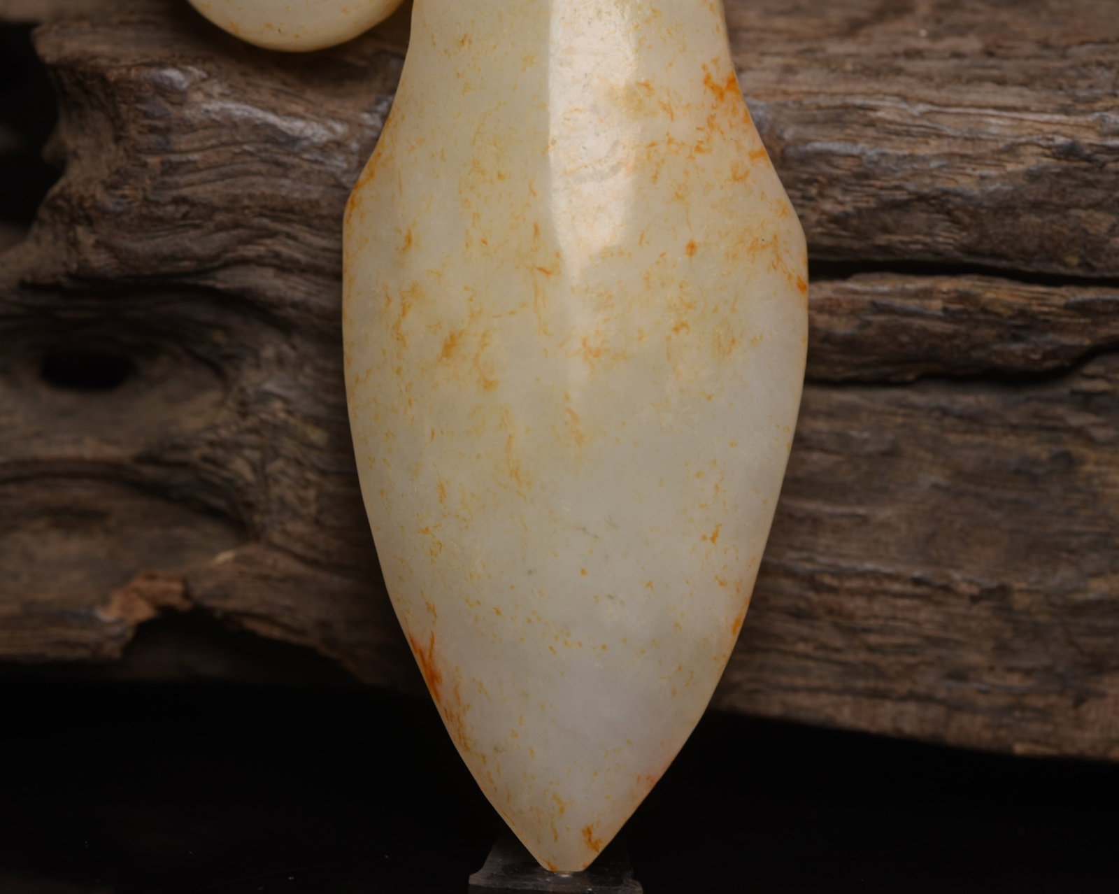An Exquisite White Jade Dragon Pattern Sword - 9