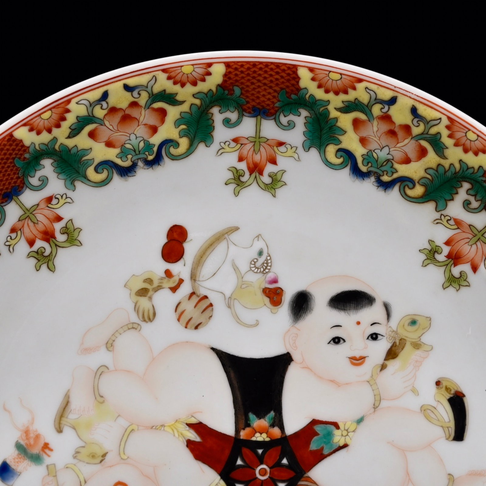 An Exquisite Enamel Figure Pattern Plate - 4
