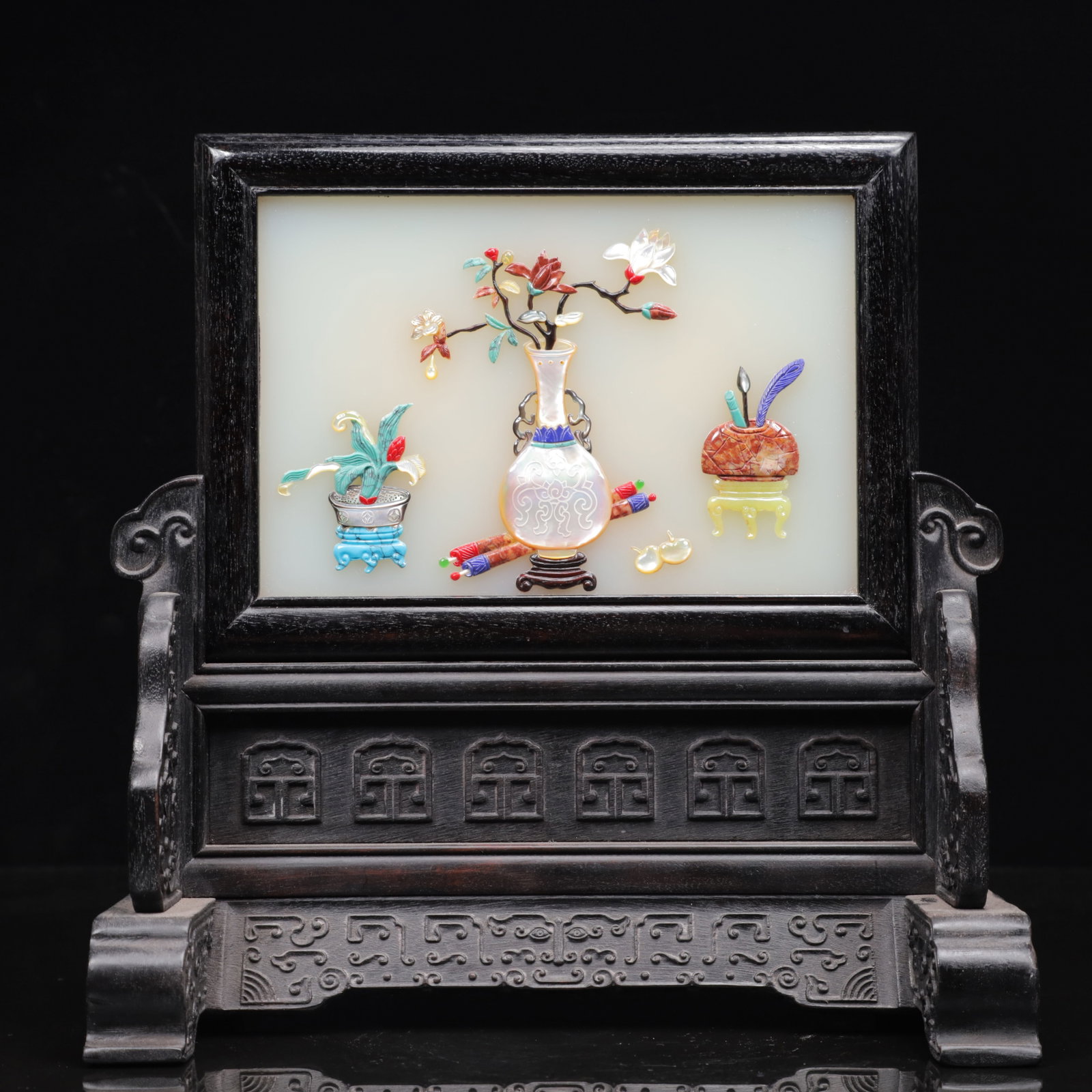 An Exquisite Zitanwood Inlaid Gems Flower Pattern Table Screen: An Exquisite Zitanwood Inlaid Gems Flower Pattern Table Screen,Qing Dynasty, China,Size:6.3inx5.5inx10.8in,Weight:1550g 紫檀木嵌百宝花卉纹台