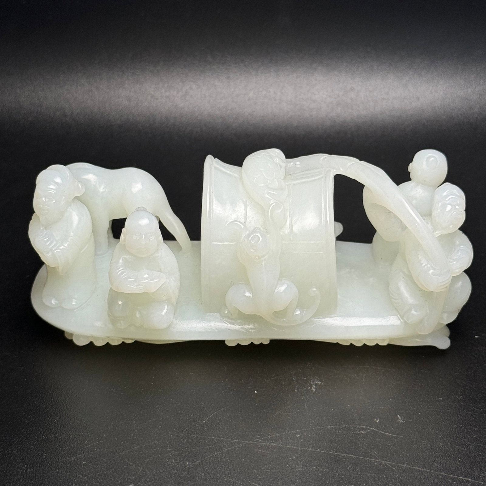An Exquisite White Jade Figure Ornament: An Exquisite White Jade Figure Ornament,Qing Dynasty,China,Size:119mmx51mmx52mm,Weight:298g 白玉人物摆件,中国清代