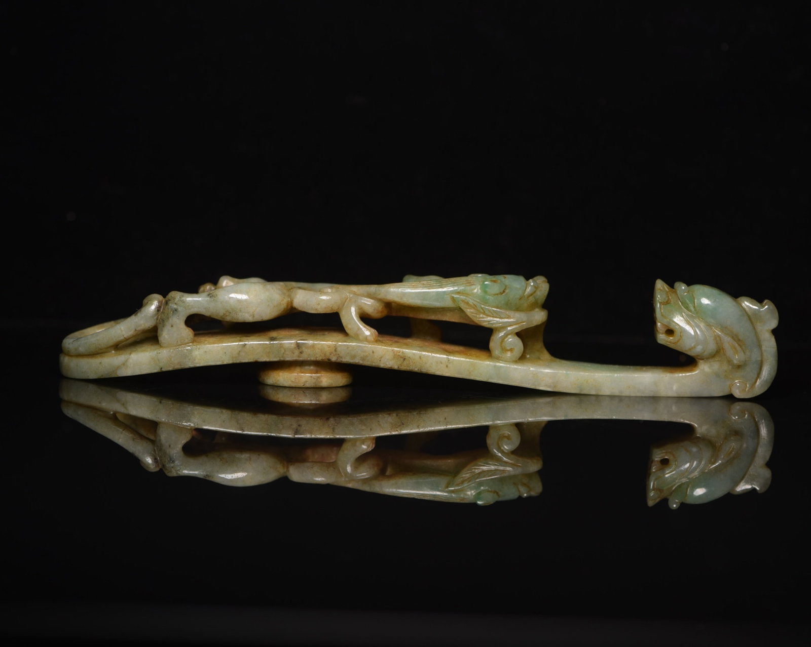 An Exquisite Jadeite Dragon Pattern Ornament - 2