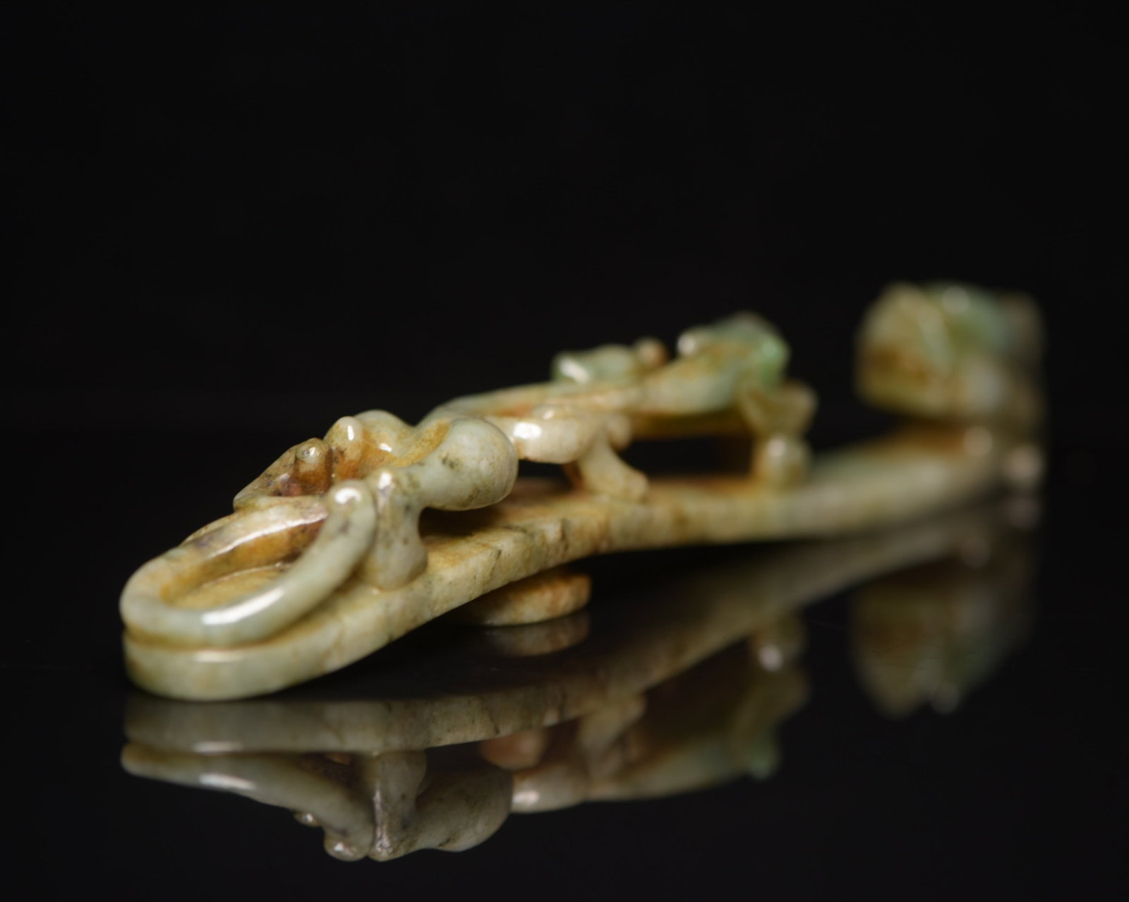 An Exquisite Jadeite Dragon Pattern Ornament - 4