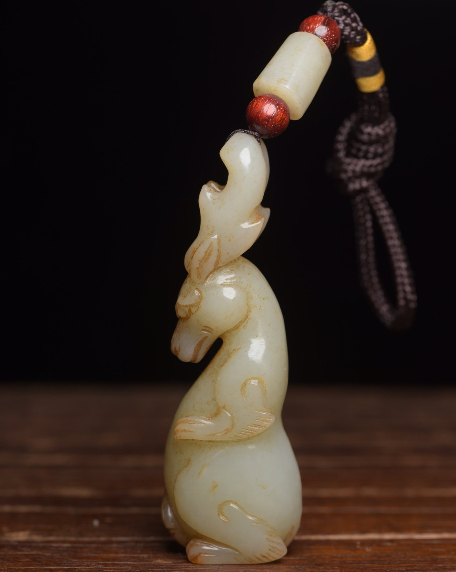 An Exquisite White Jade Beast Pendant: An Exquisite White Jade Beast Pendant,Qing Dynasty,China,Size:3.2inx1.1inx0.7in,Weight:56g 白玉兽挂件,中国清代