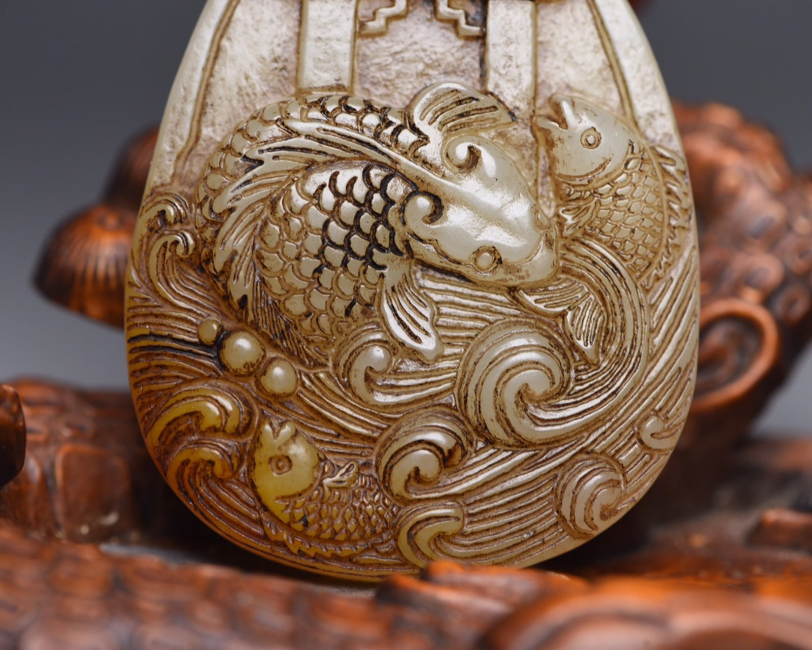 An Exquisite White Jade Fish Pattern Pendant - 5