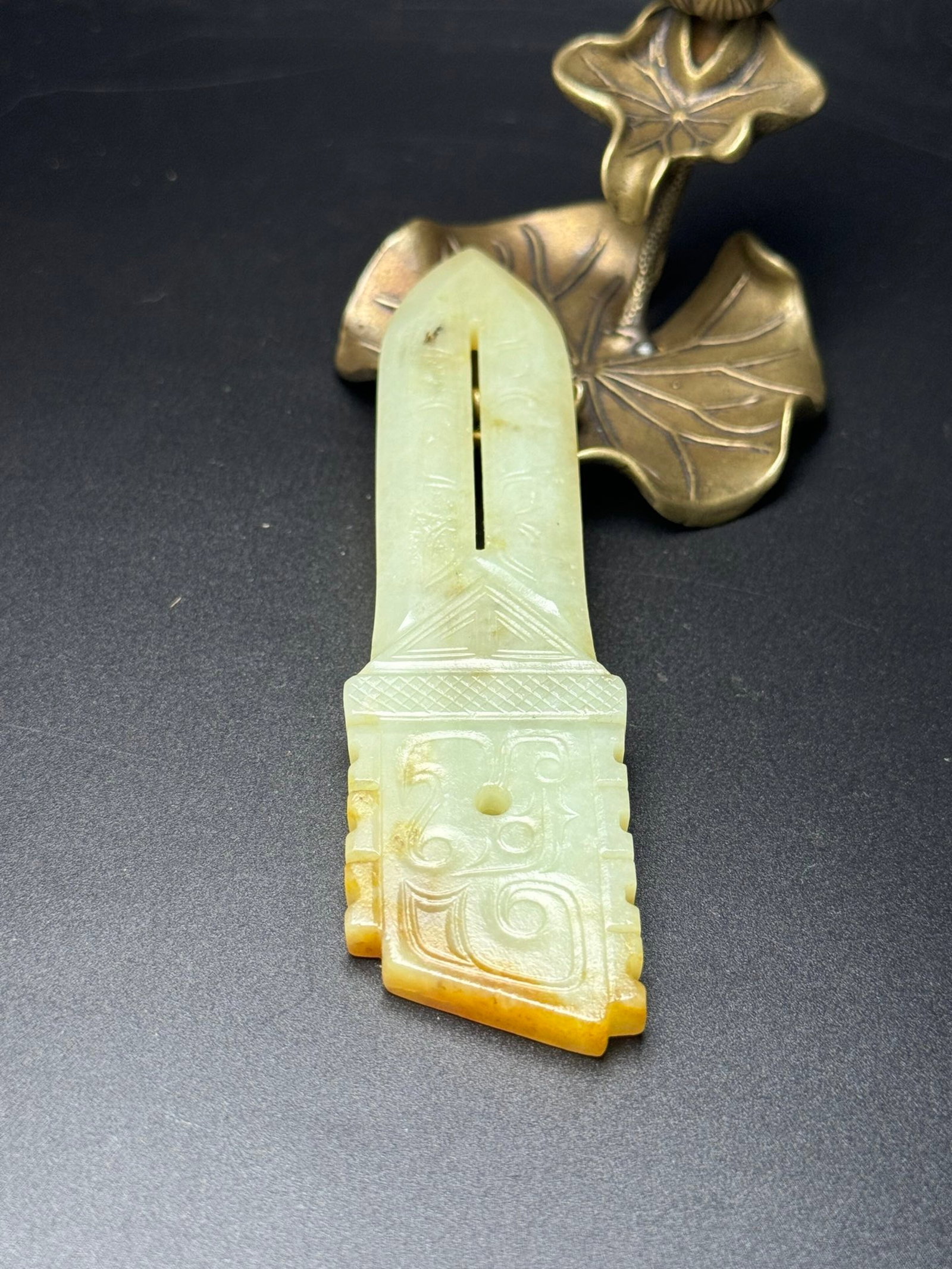 An Exquisite White Jade Sword - 3