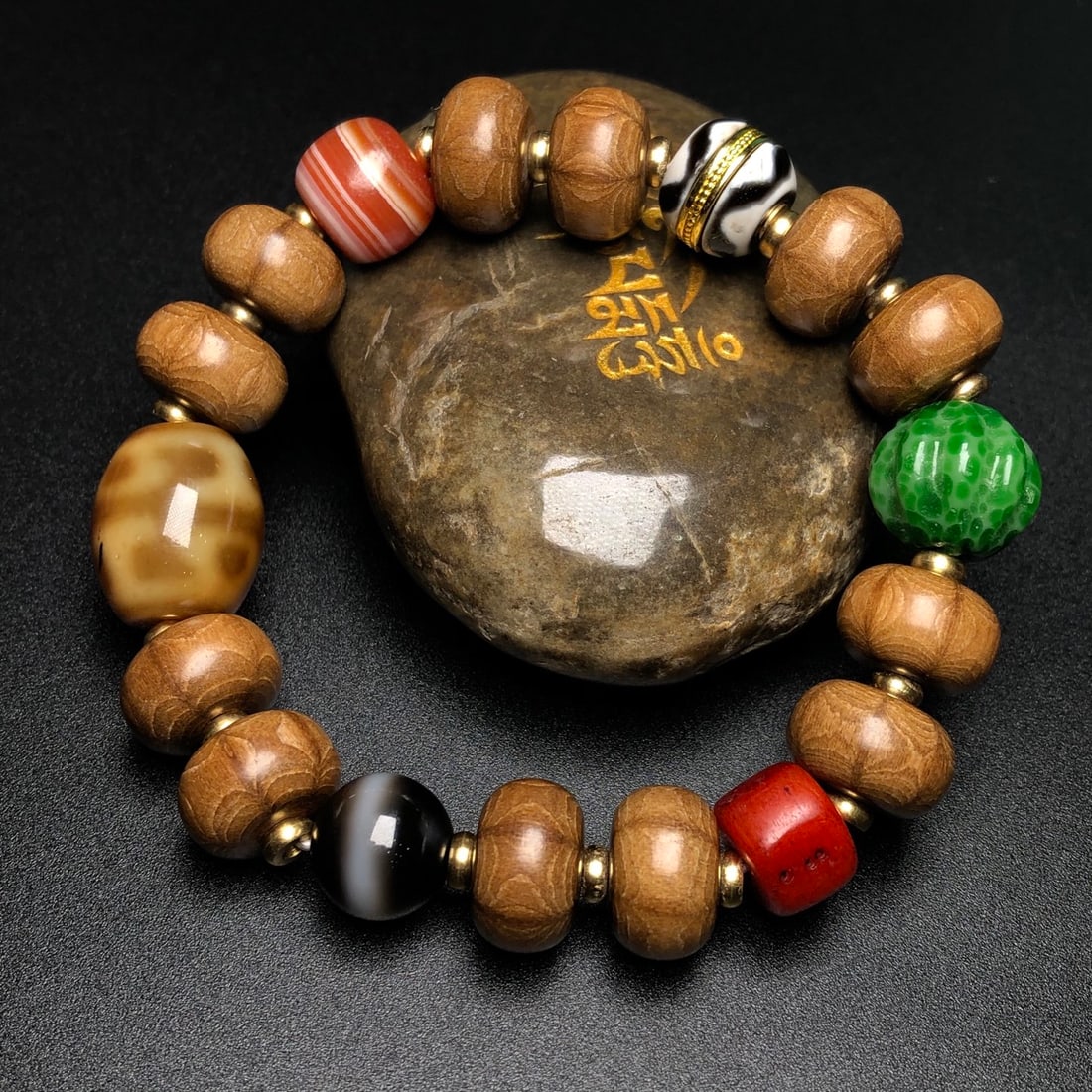 A Precious Dzi Bead Bracelets - 9
